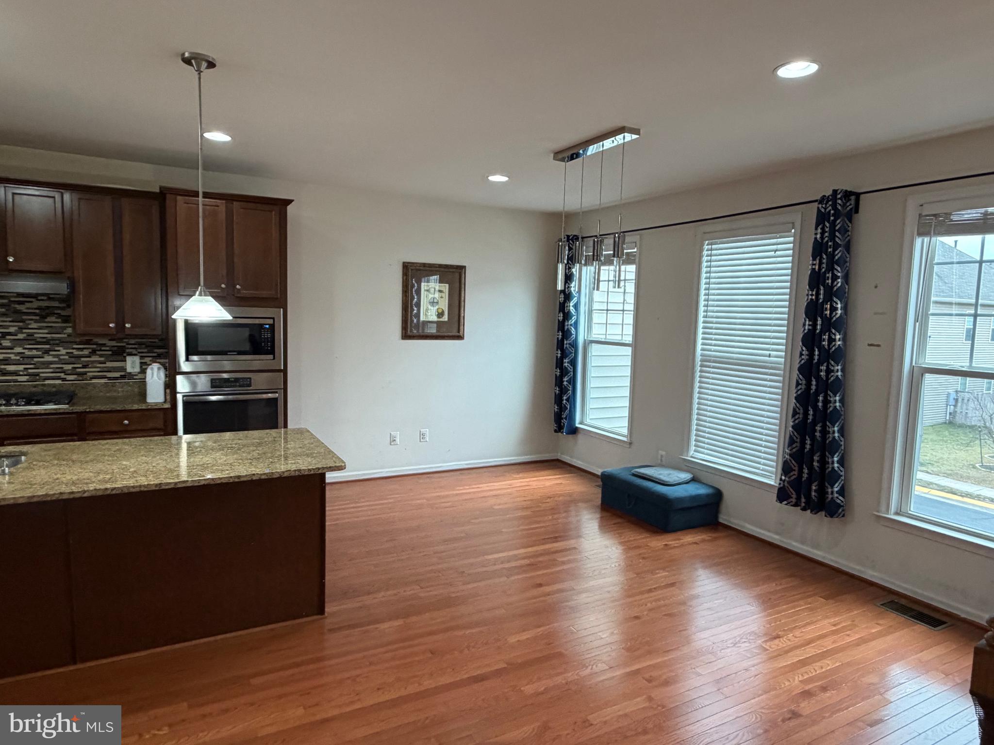 STONE RIDGE SOUTH - Residential Lease