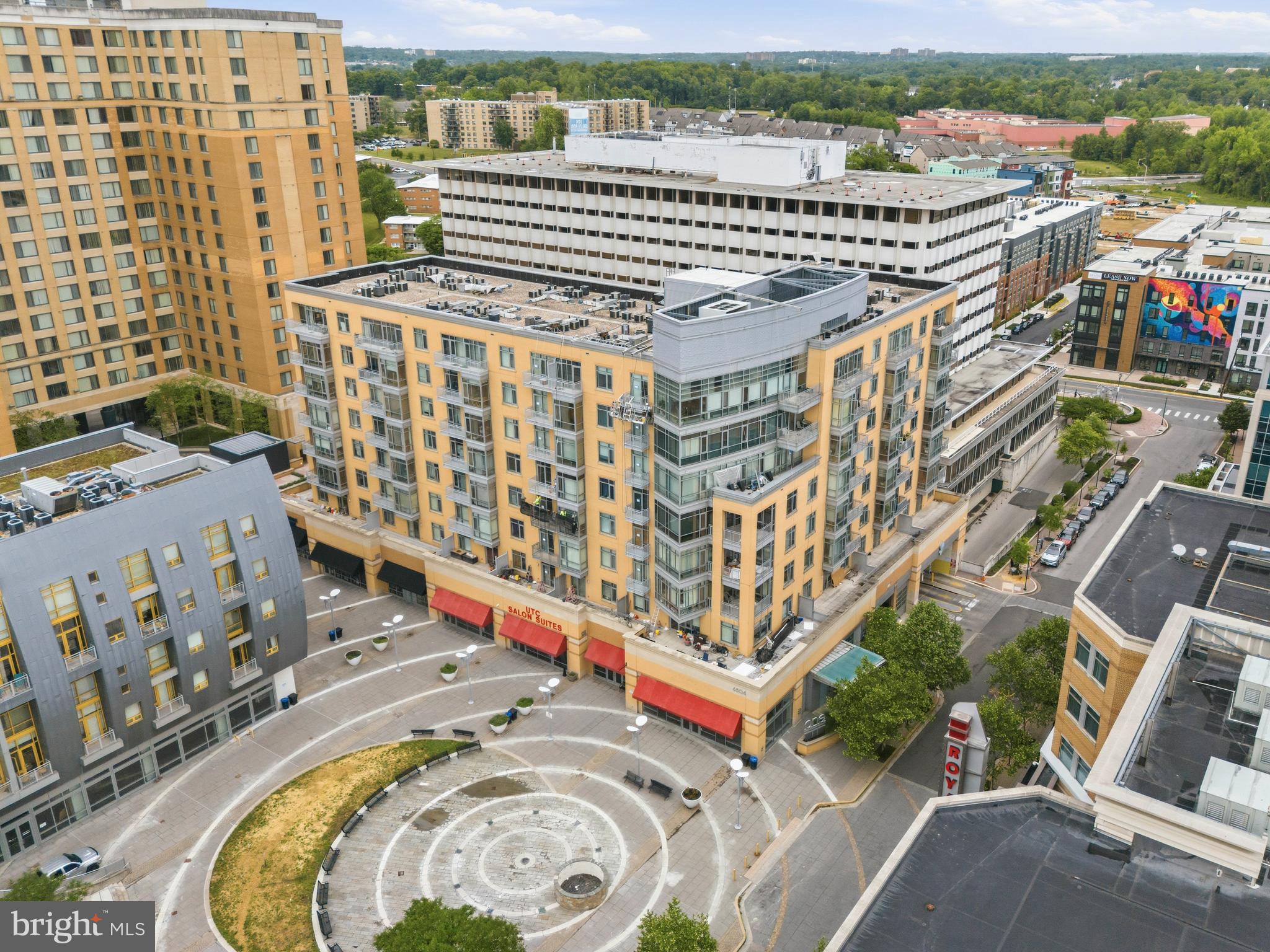 ONE INDEPENDENCE PLAZA - Residential