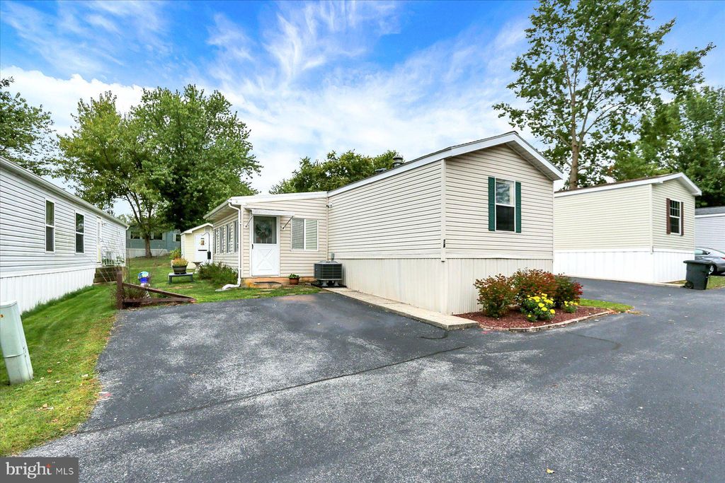 Photo of 74 Oliver Dr, PALMYRA, PA 17078 (MLS # PALN2022888)