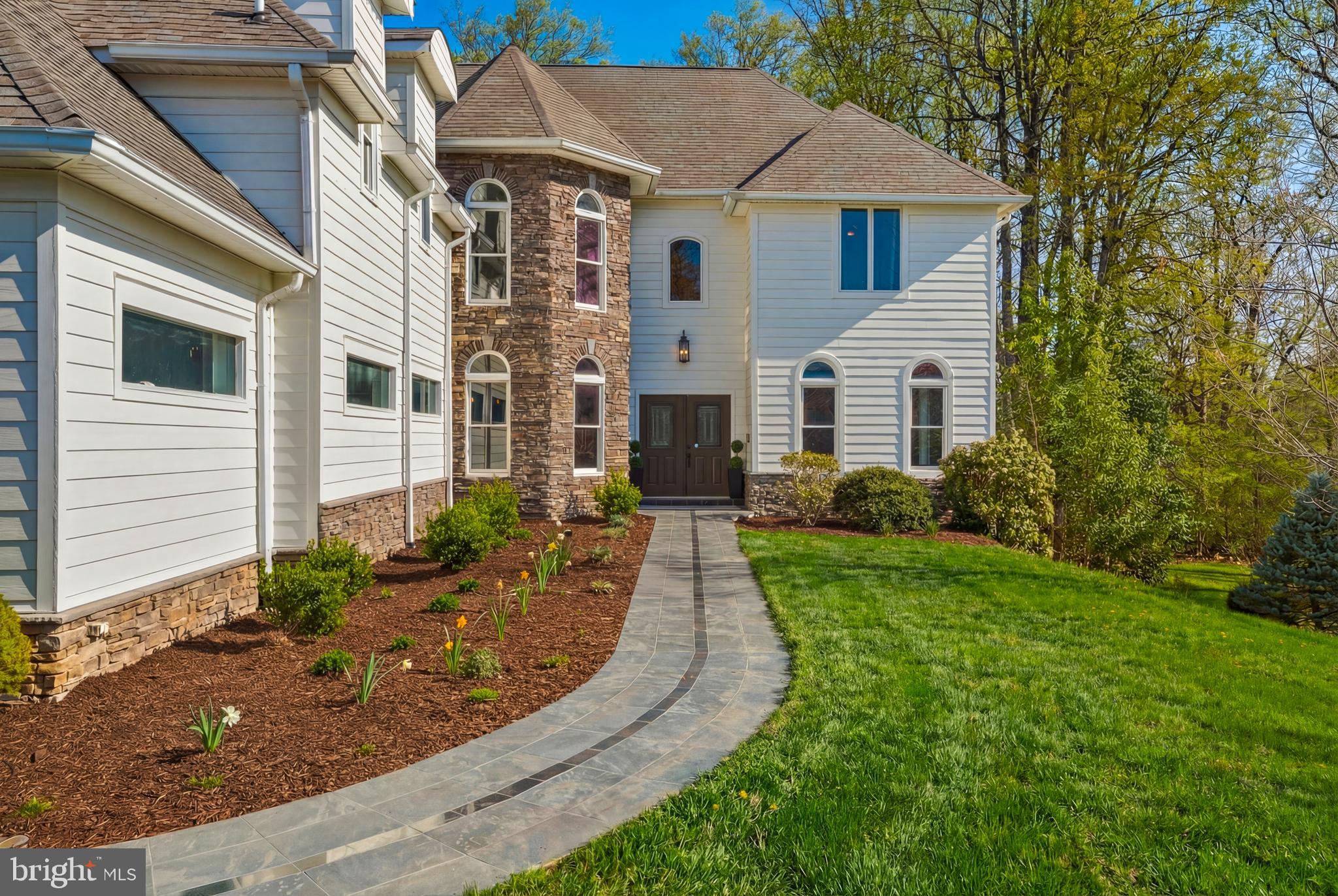 DUNN LORING GARDENS - Residential