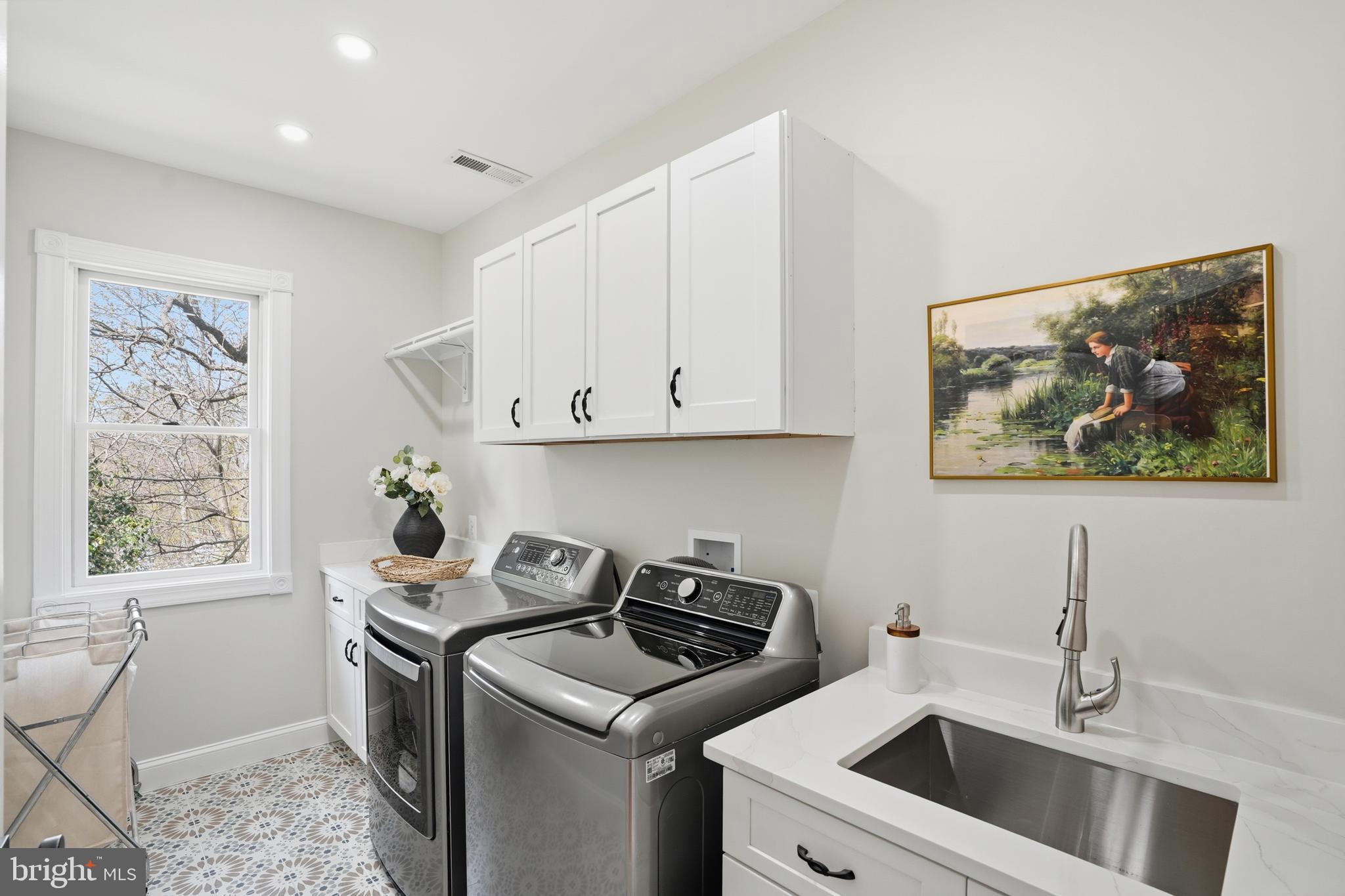 DUNN LORING GARDENS - Residential