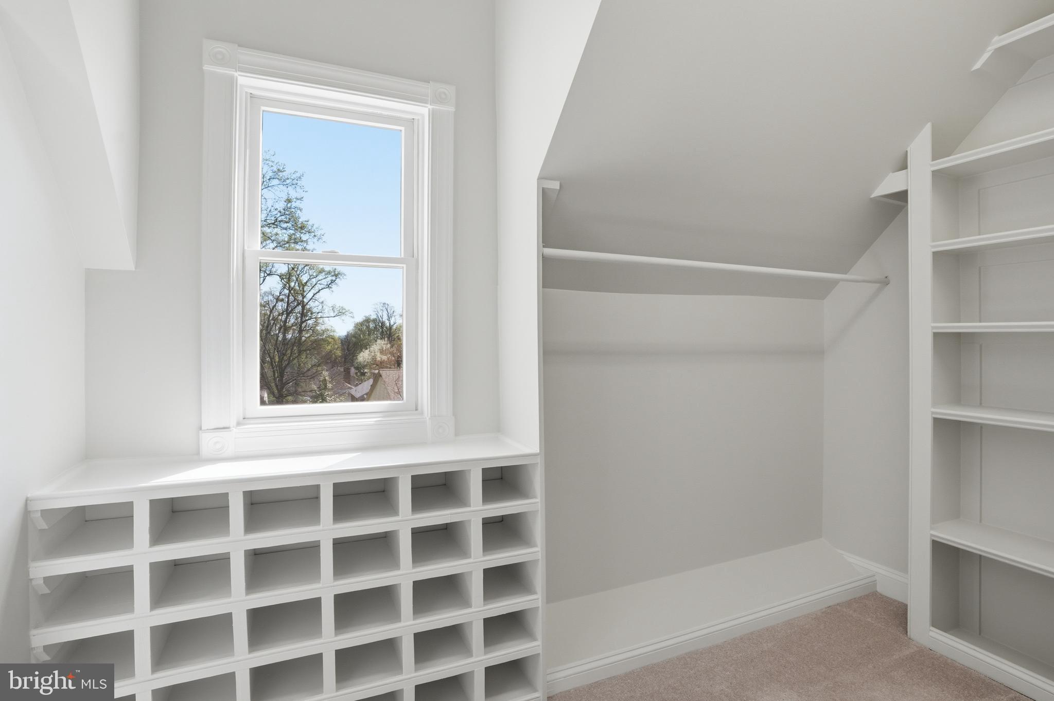 DUNN LORING GARDENS - Residential