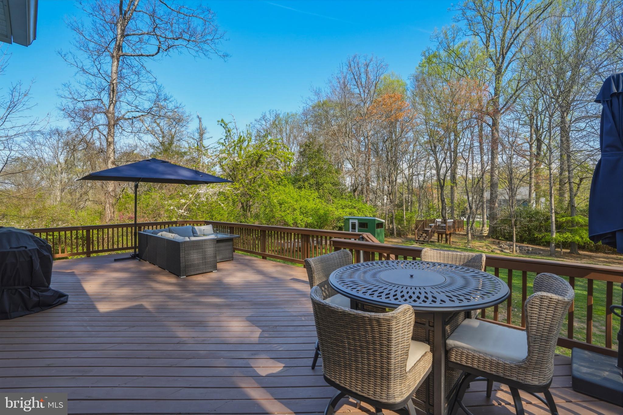 DUNN LORING GARDENS - Residential