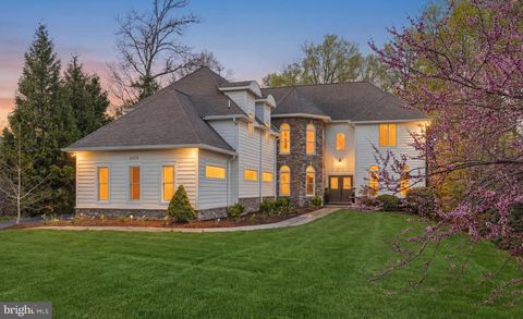 8228 WESTCHESTER DRIVE VIENNA VA 22182