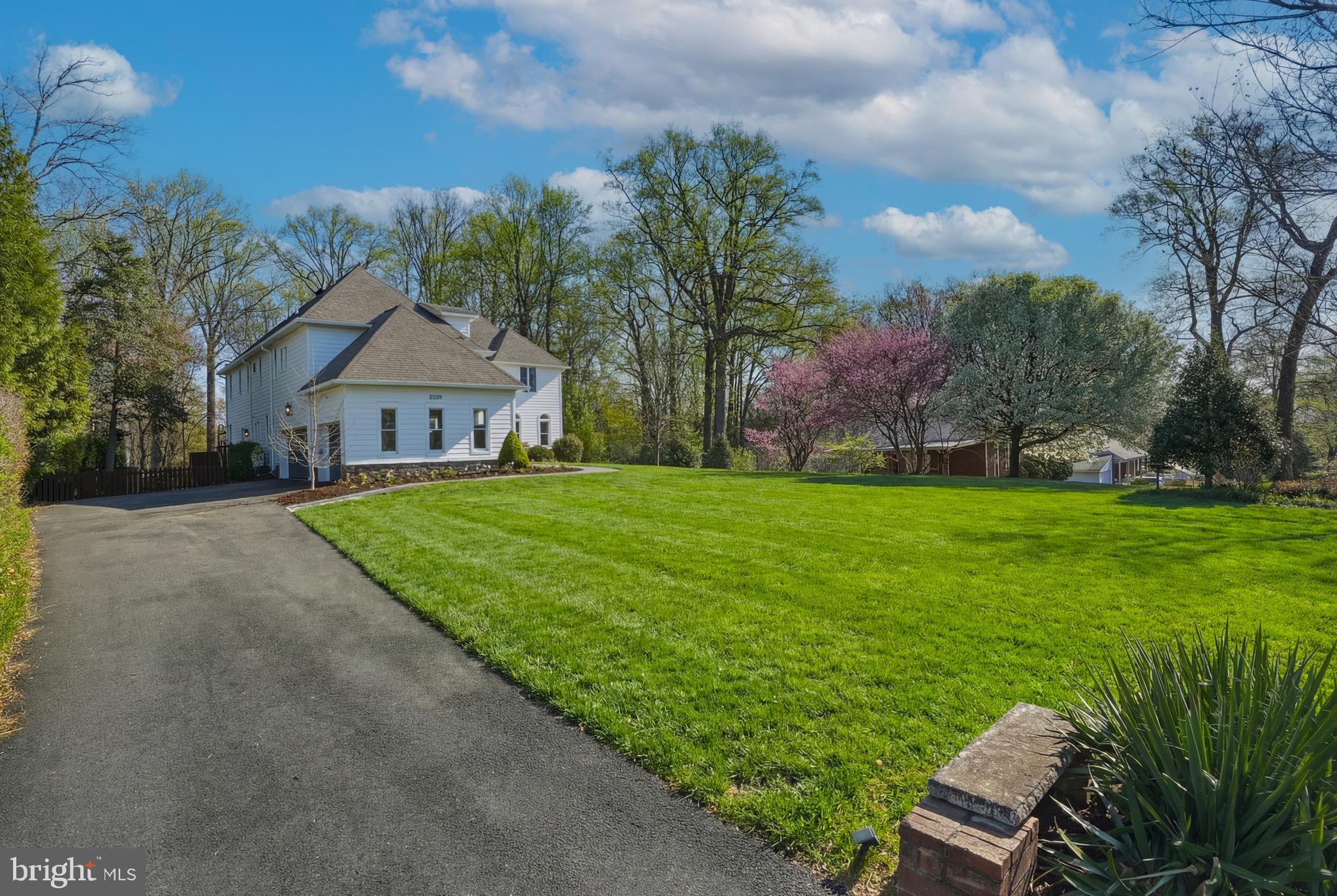 DUNN LORING GARDENS - Residential