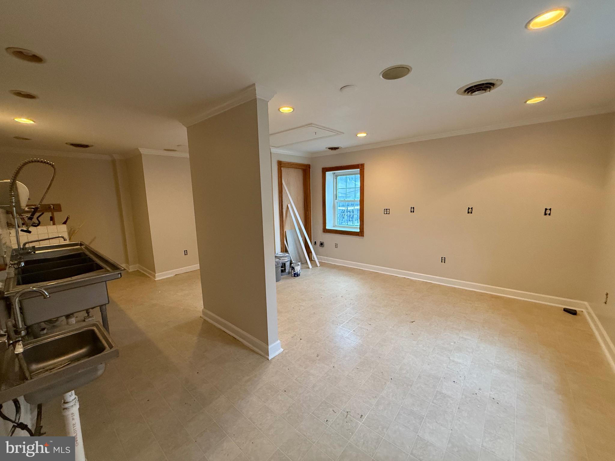 TOWN OF BATH - Commercial Sale