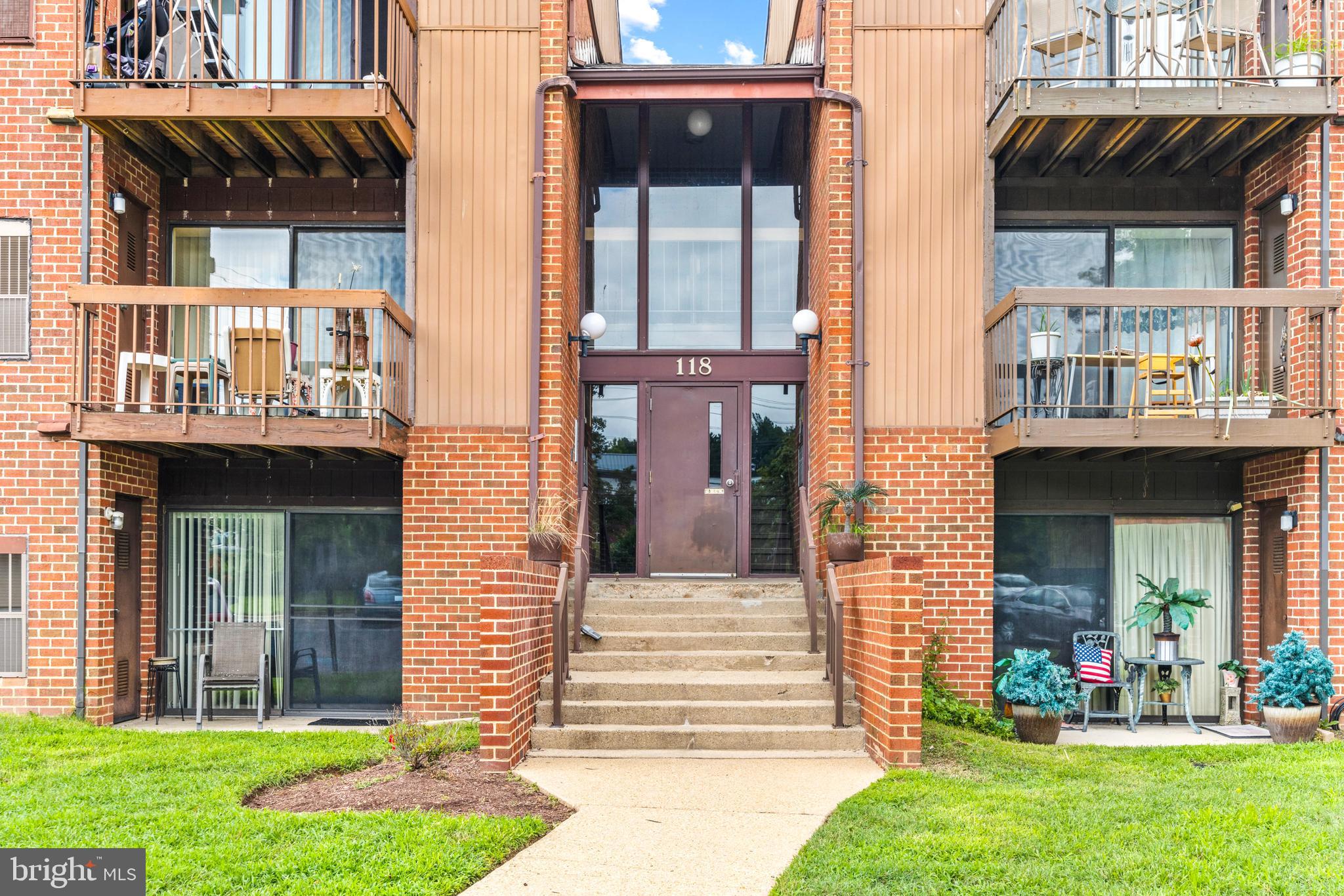 SUN VALLEY CONDOMINIUMS - Residential Lease