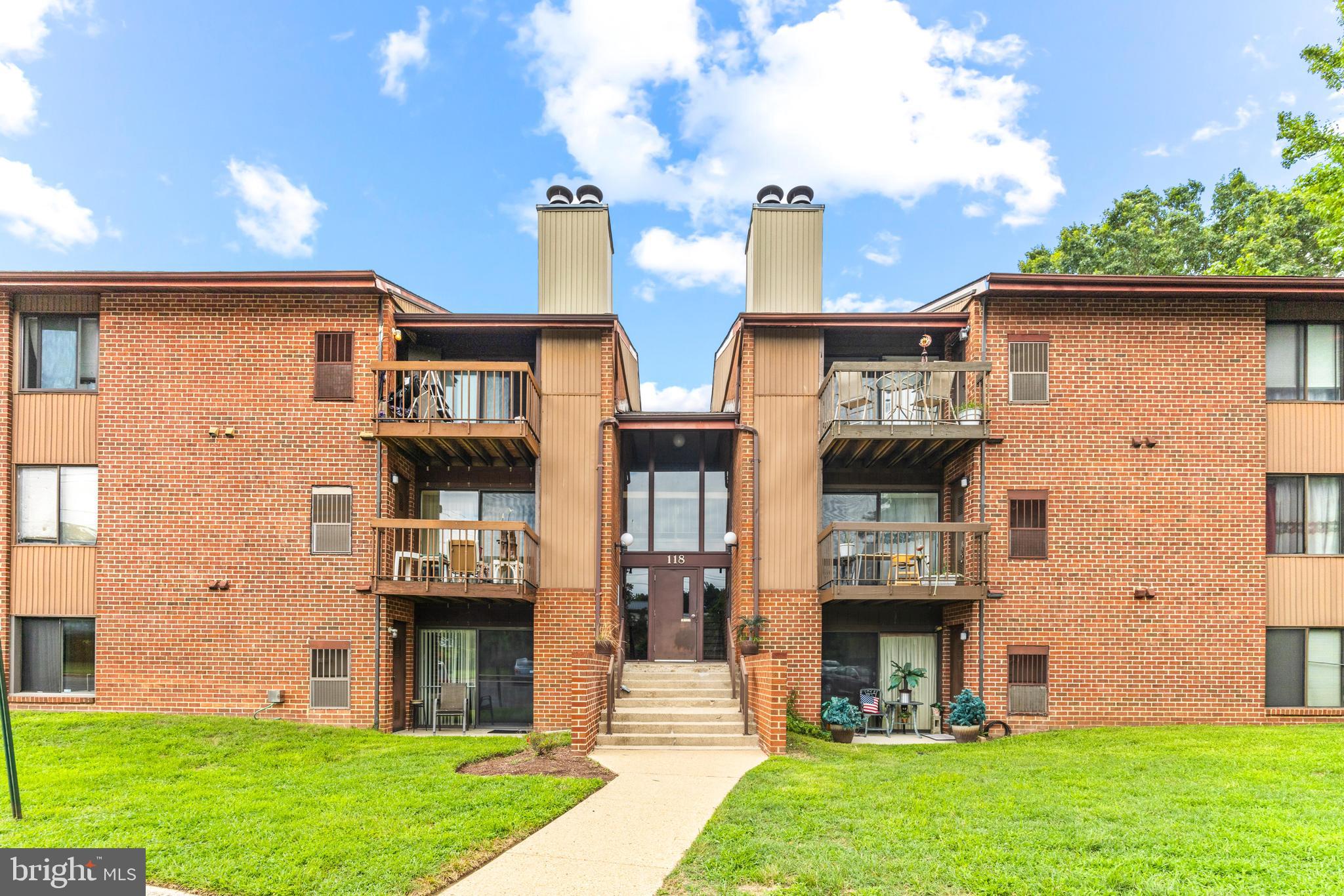 SUN VALLEY CONDOMINIUMS - Residential Lease