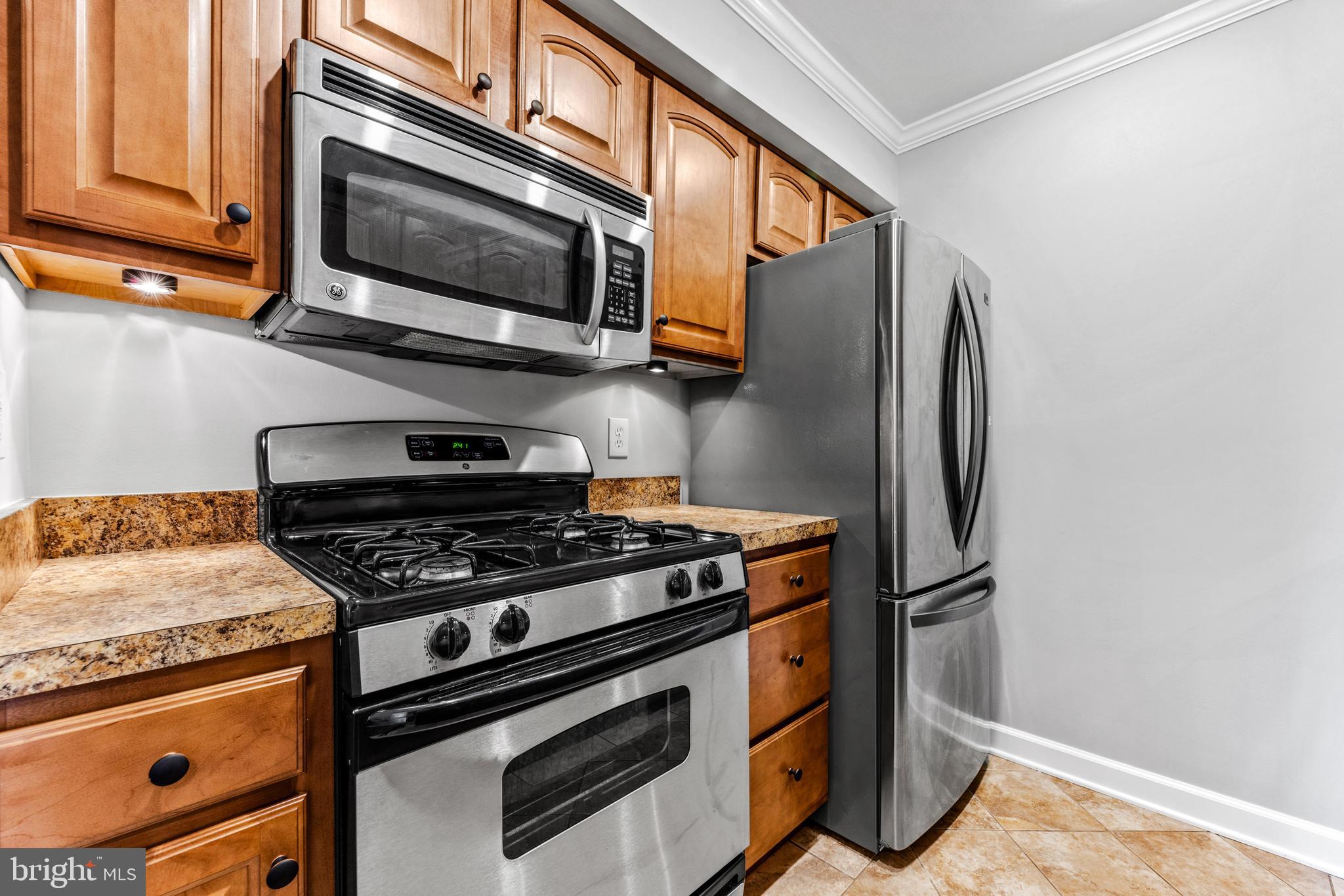 SUN VALLEY CONDOMINIUMS - Residential Lease