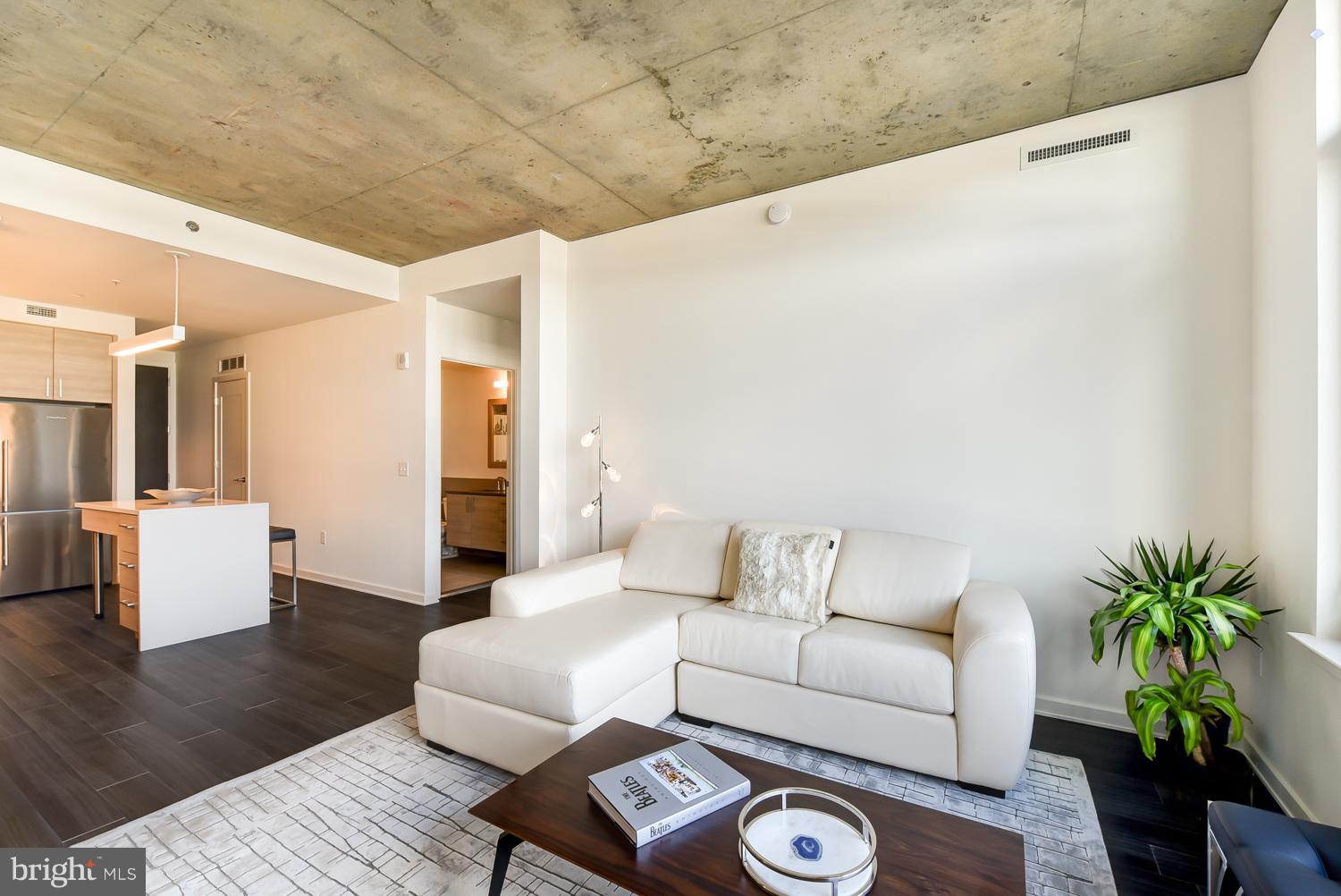 800 NEW JERSEY AVENUE SE STUDIO INTERIOR UNIT