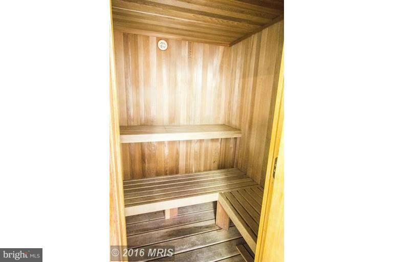 THE PLAZA - Residential