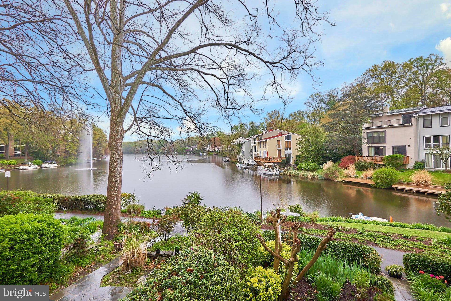 WASHINGTON PLAZA - Residential