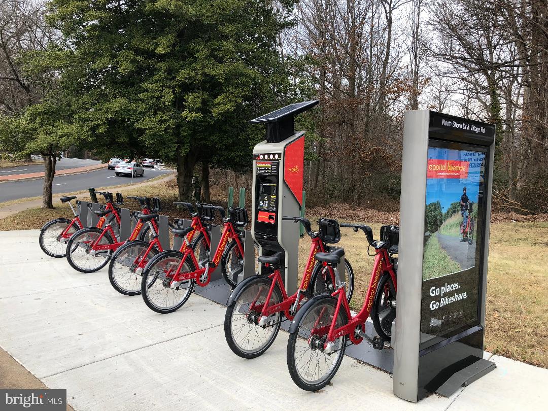 WASHINGTON PLAZA - Residential