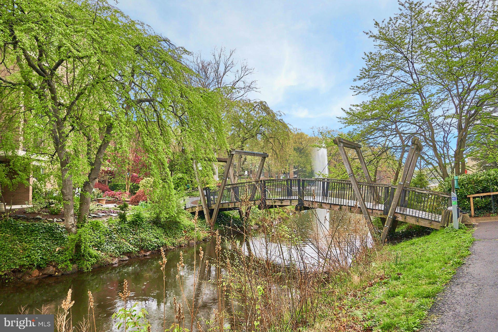 WASHINGTON PLAZA - Residential