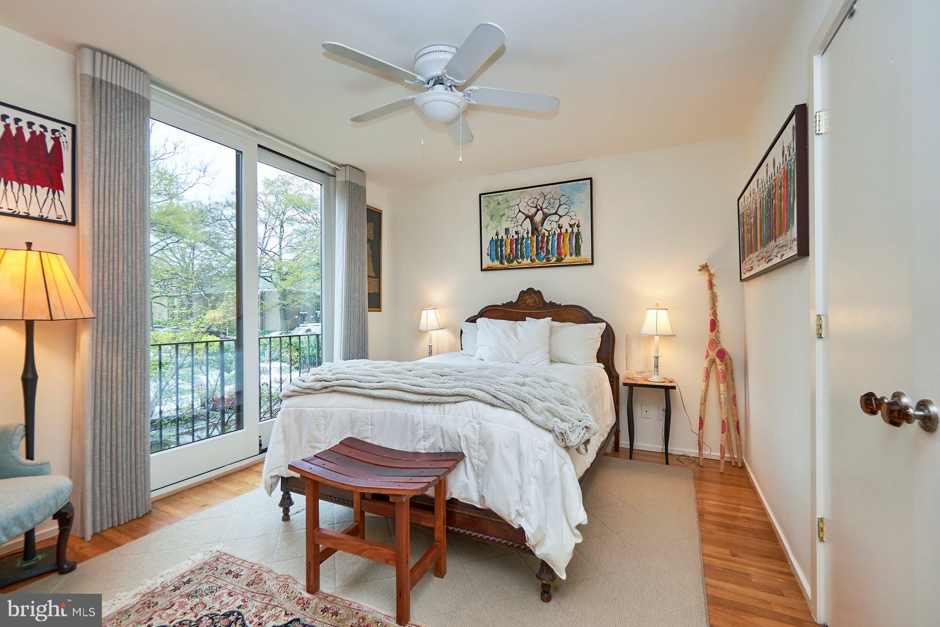 WASHINGTON PLAZA - Residential