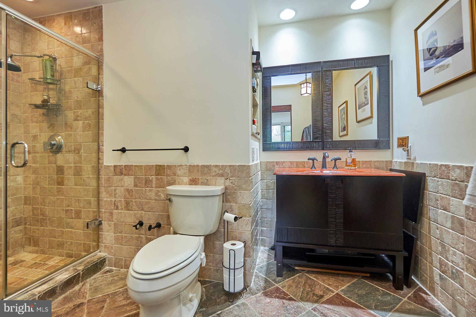 WASHINGTON PLAZA - Residential