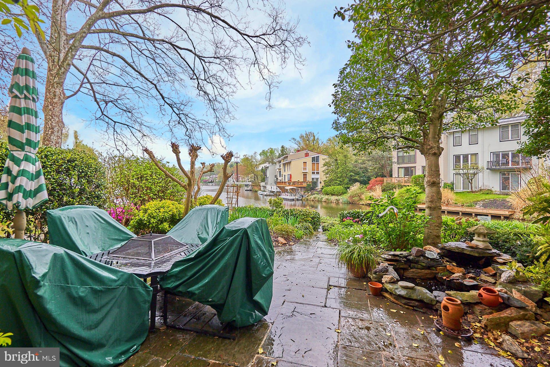 WASHINGTON PLAZA - Residential