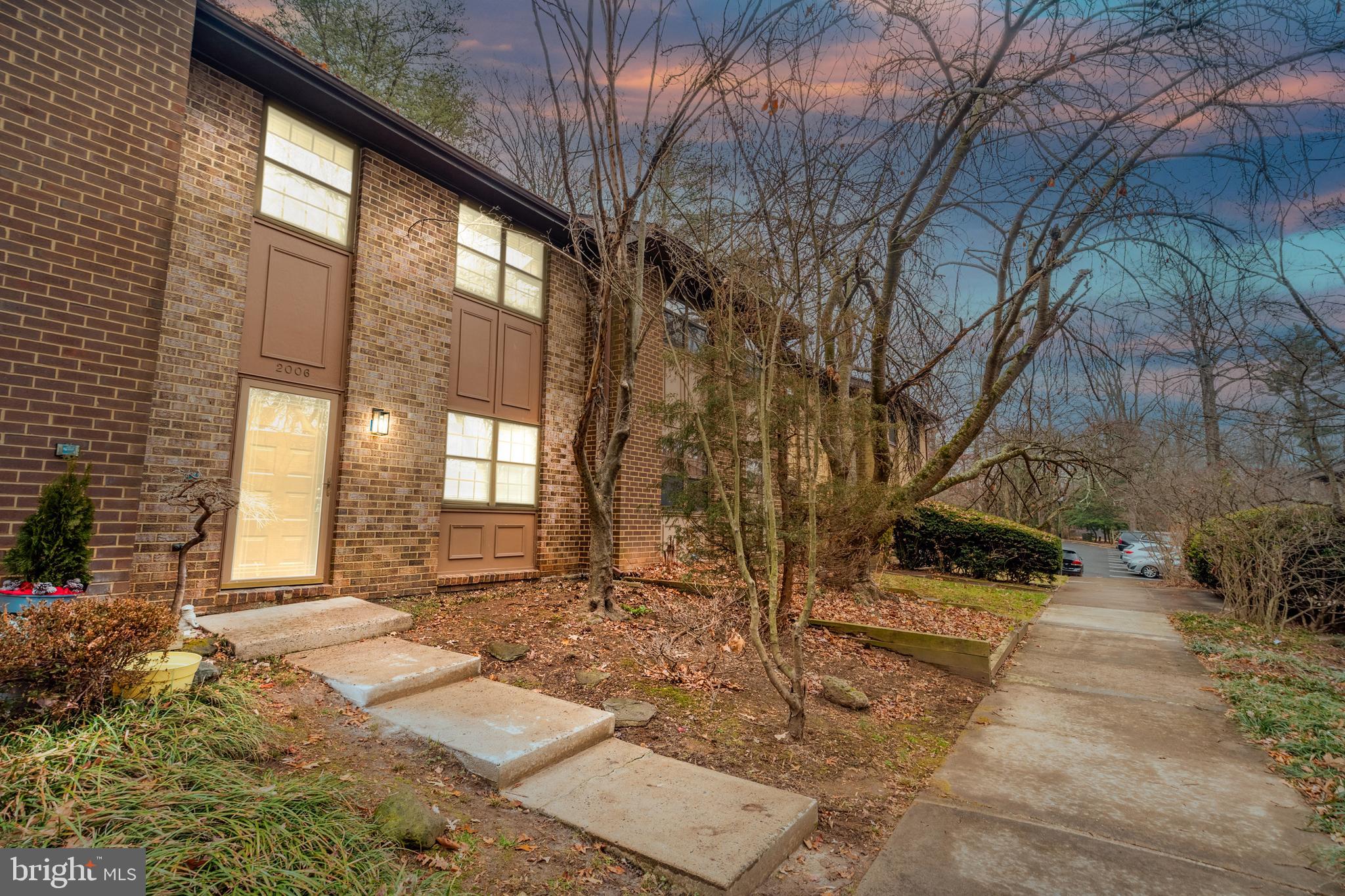 BOSTON RIDGE - Residential