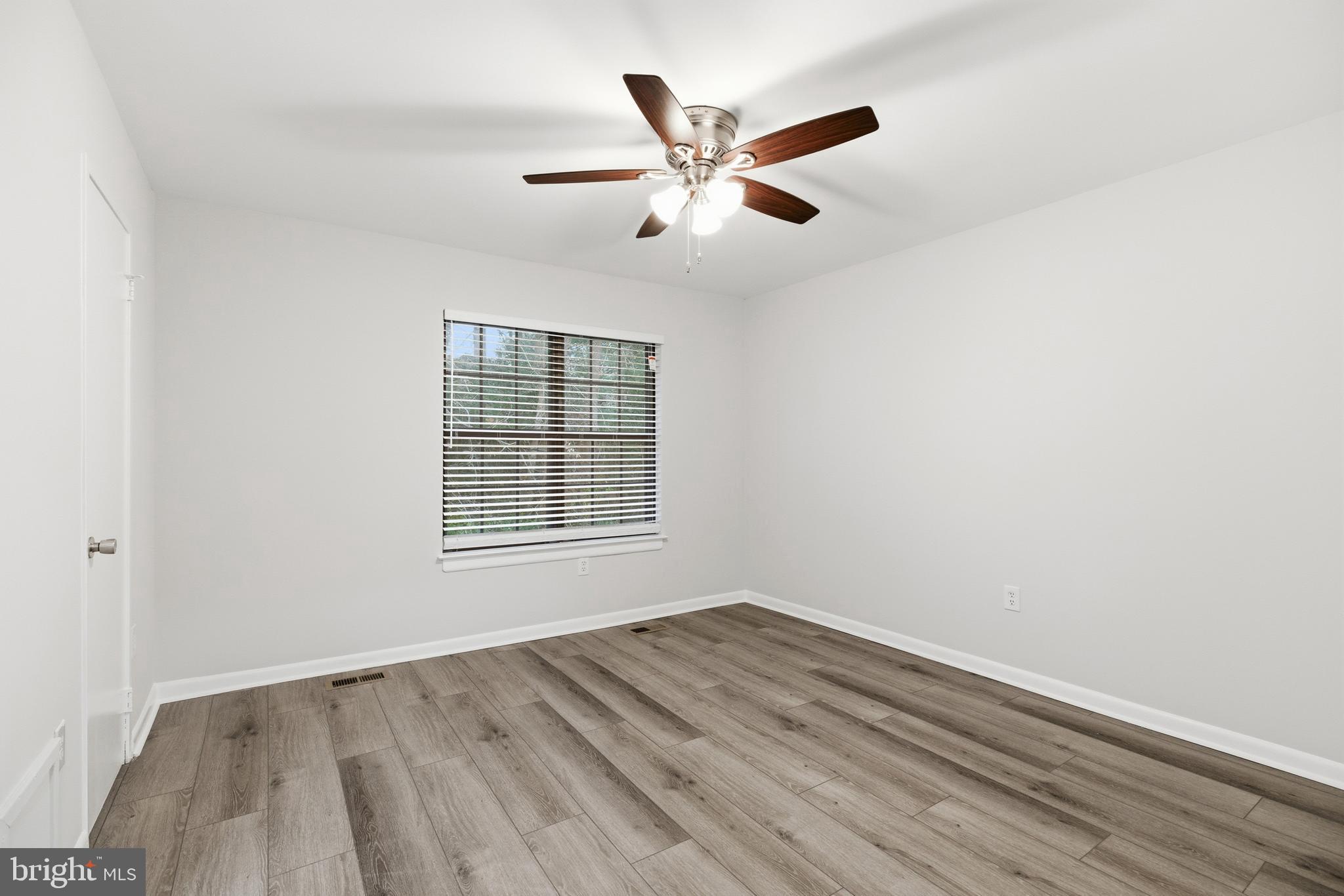 BOSTON RIDGE - Residential
