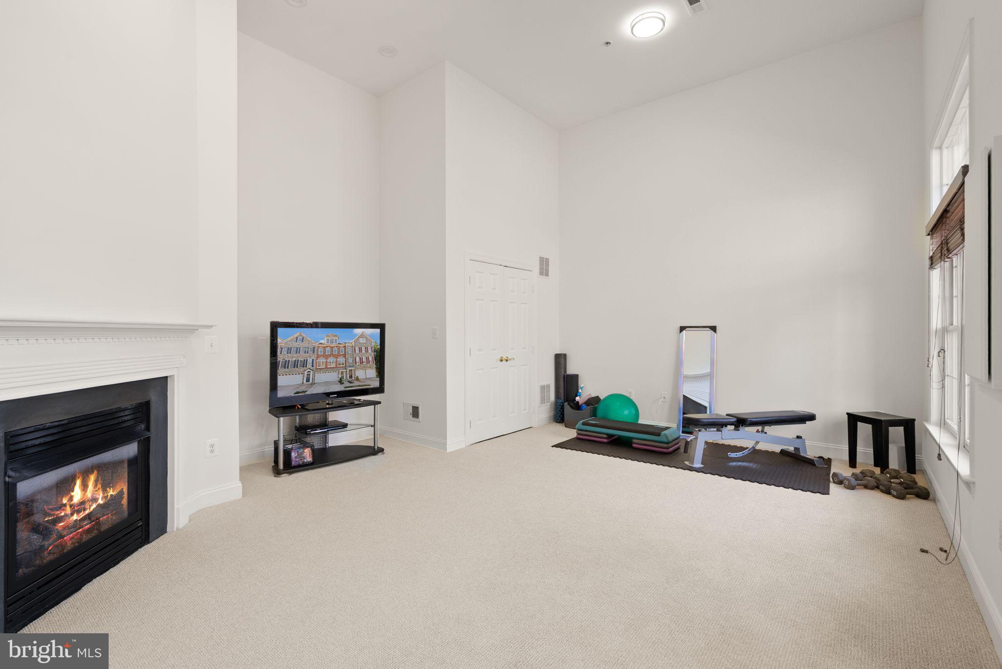 RIDGE TOP - Residential