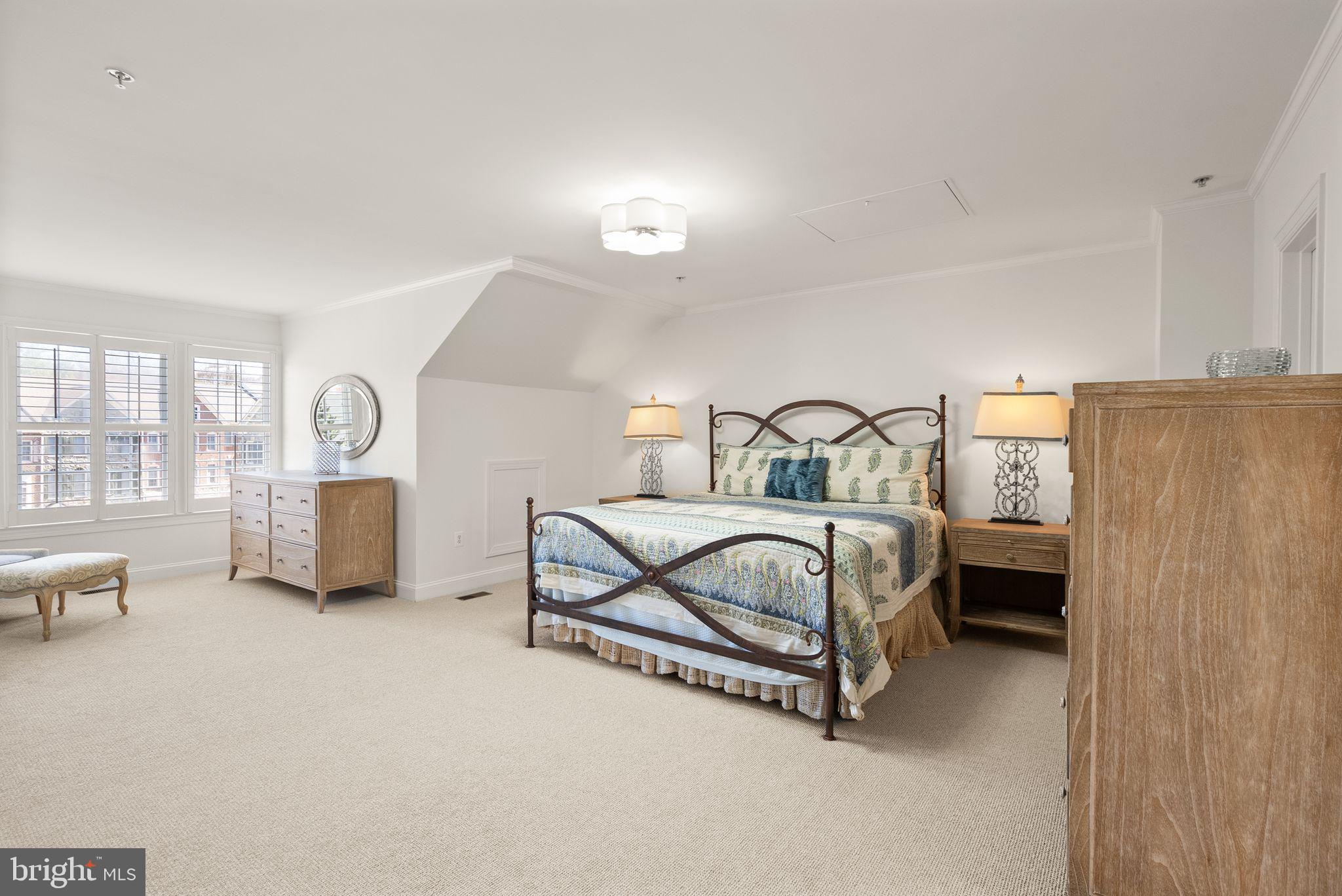 RIDGE TOP - Residential