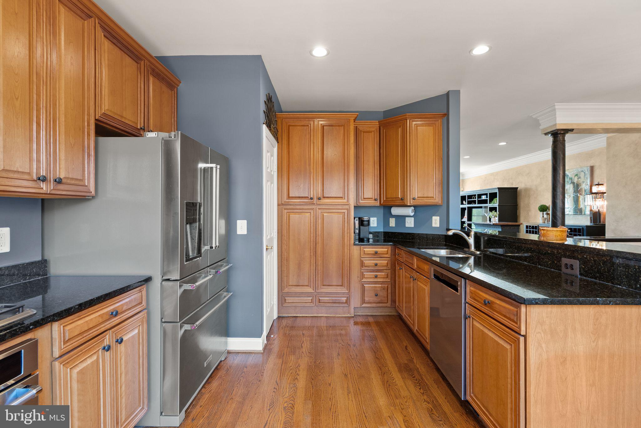 RIDGE TOP - Residential