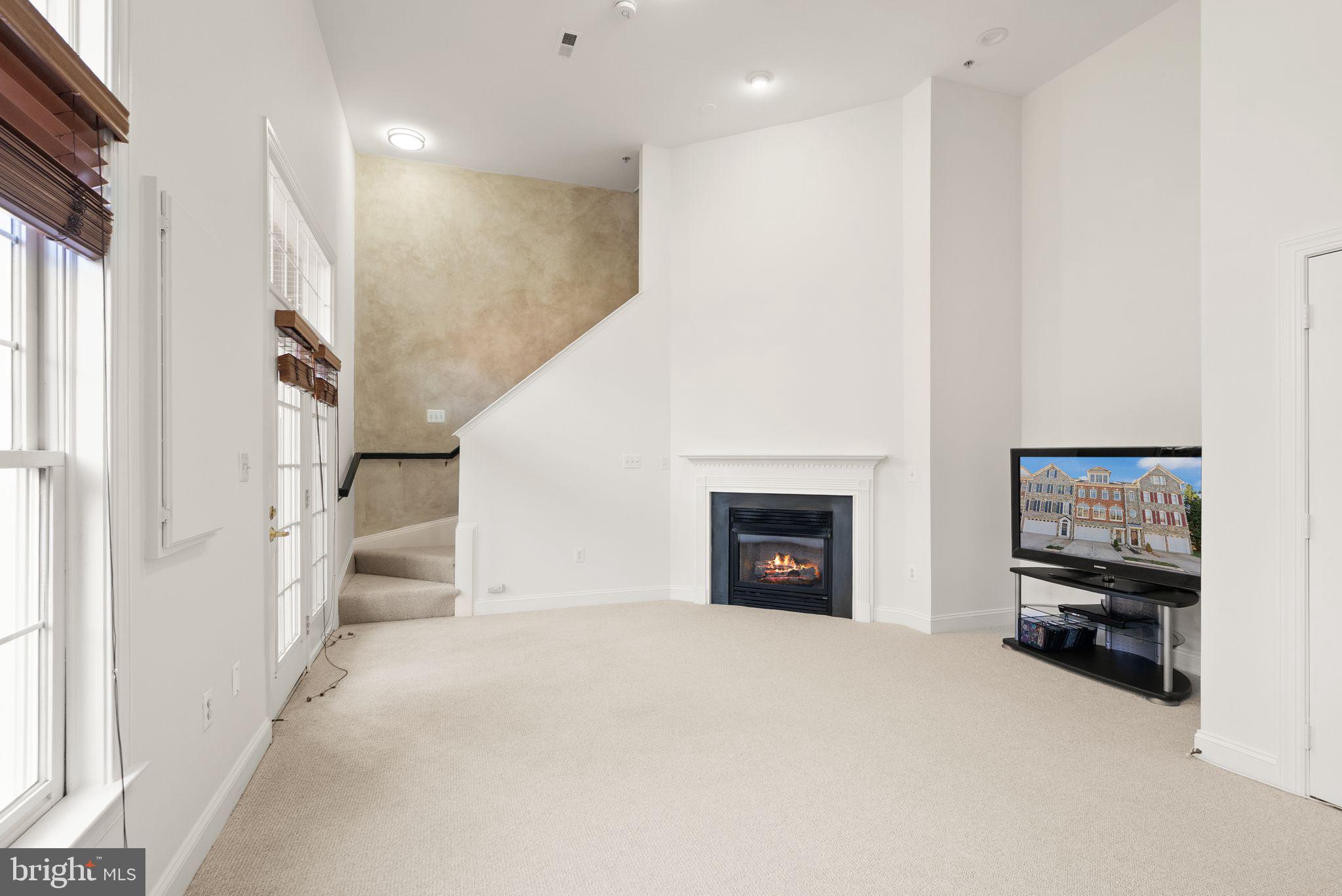 RIDGE TOP - Residential