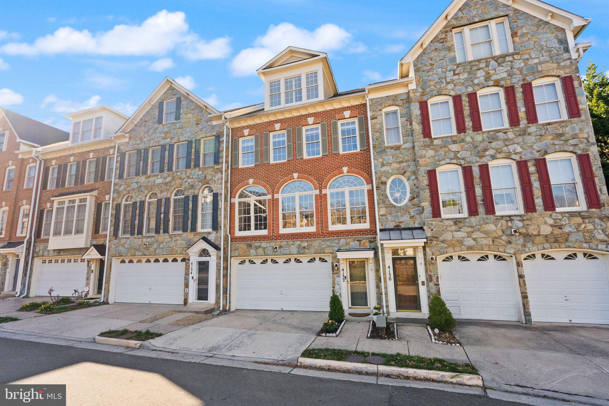 RIDGE TOP - Residential