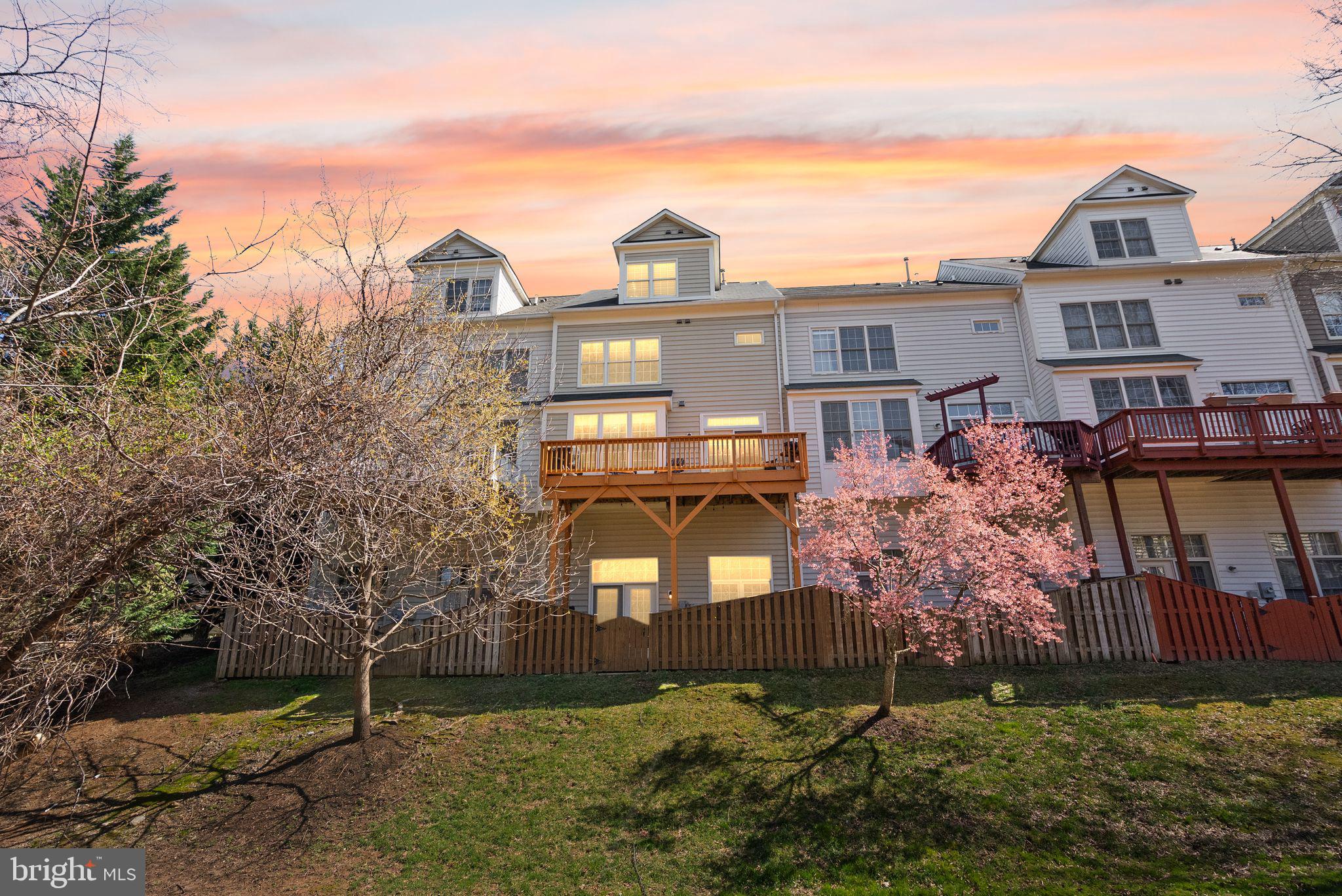 RIDGE TOP - Residential