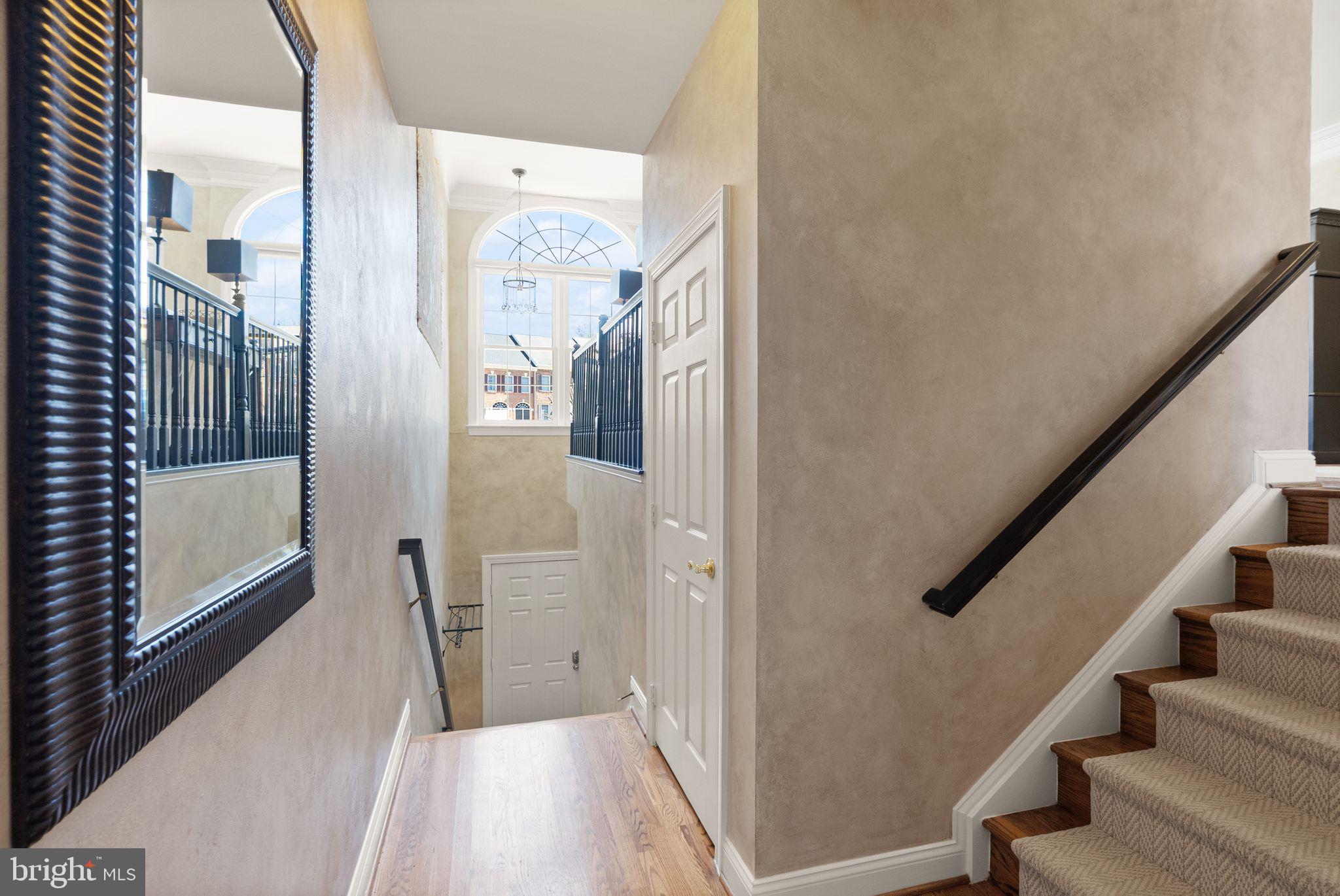 RIDGE TOP - Residential