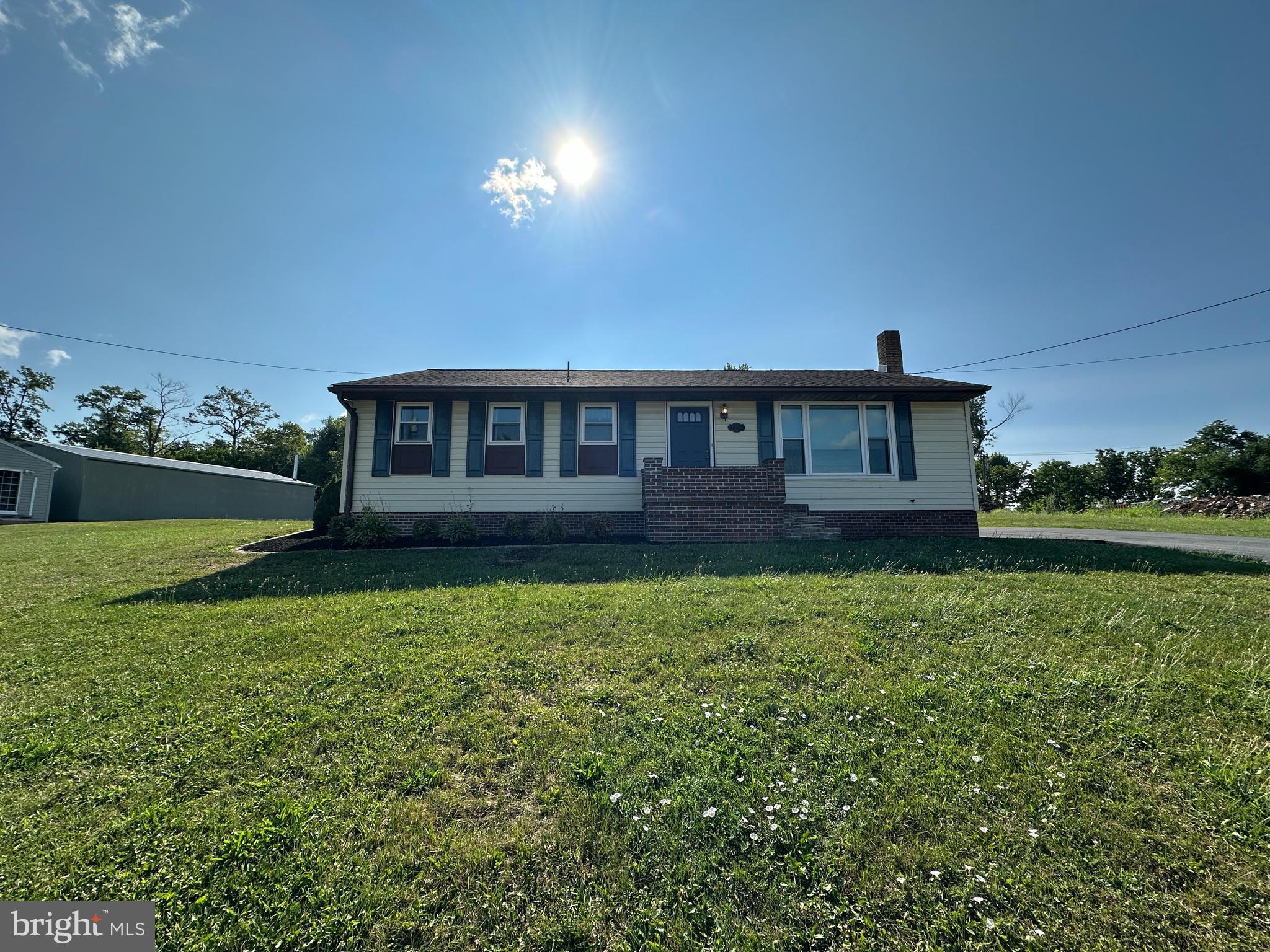 11092 WILLIAMSPORT PIKE