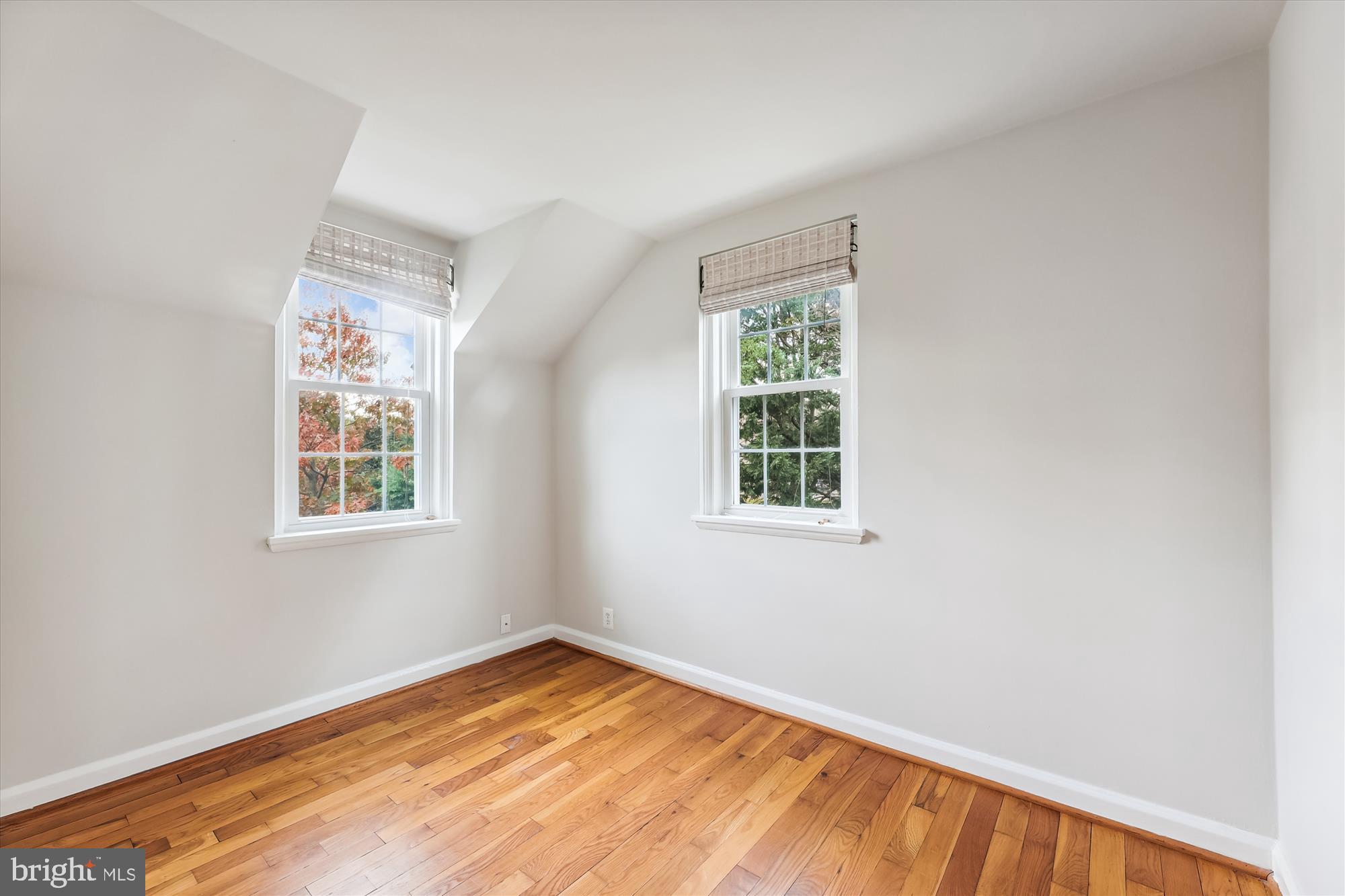 FAIRLINGTON GLEN - Residential Lease