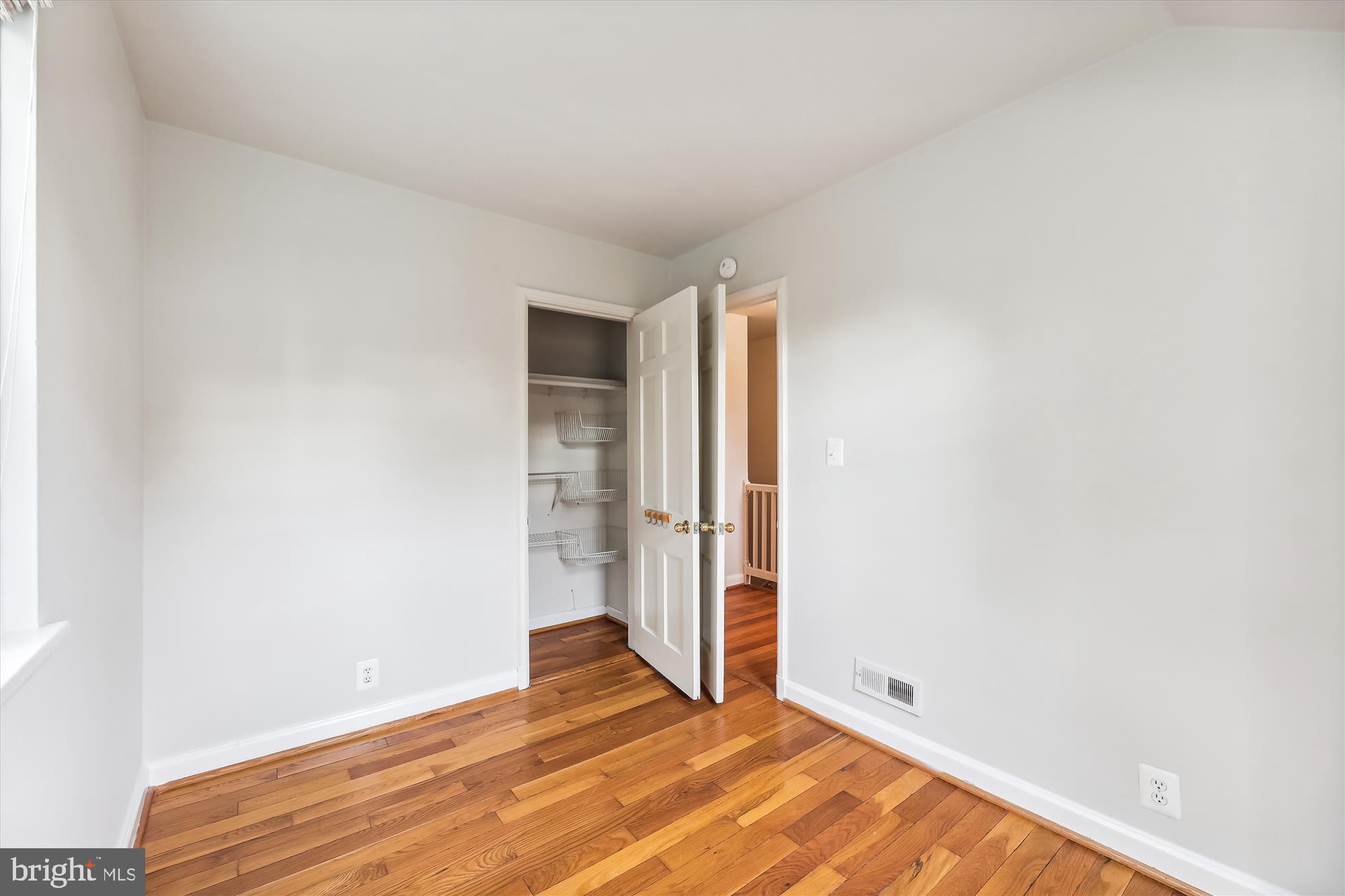 FAIRLINGTON GLEN - Residential Lease