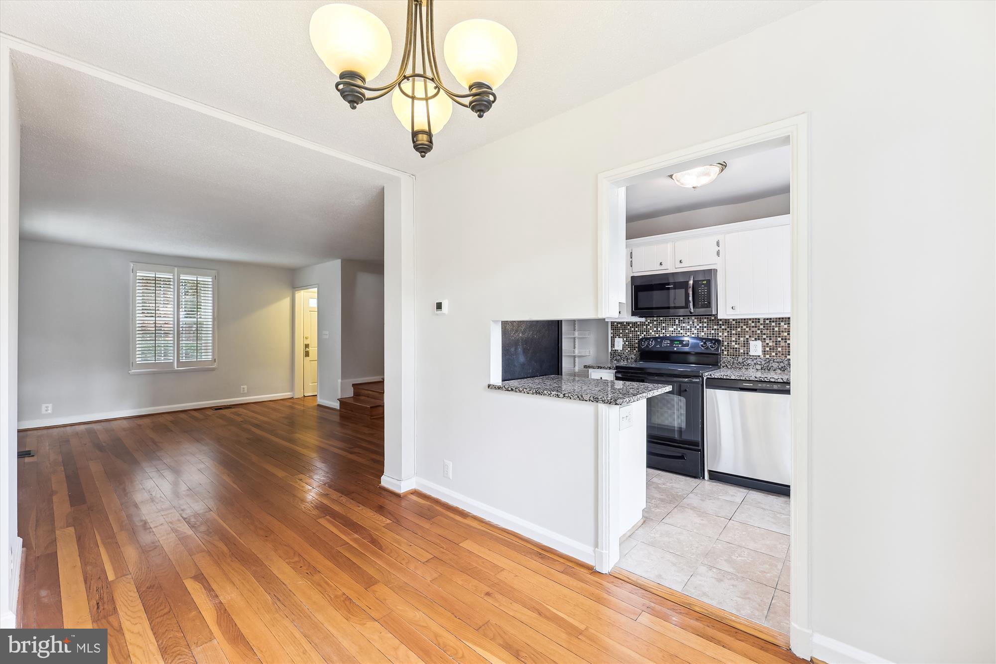 FAIRLINGTON GLEN - Residential Lease