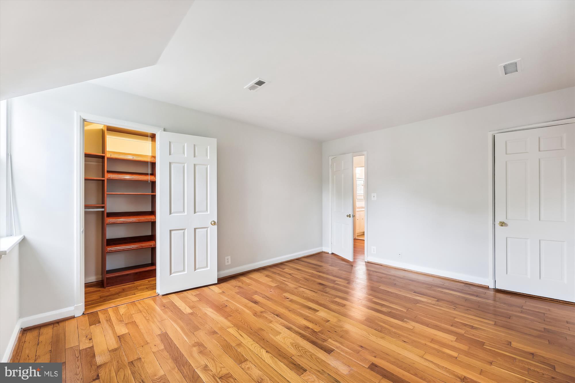 FAIRLINGTON GLEN - Residential Lease