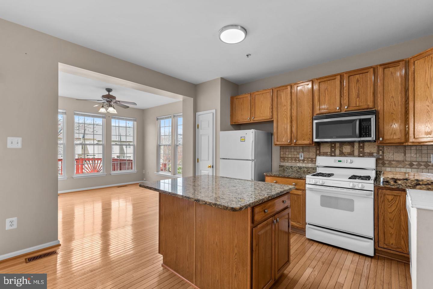 2133 BEXLEY DRIVE