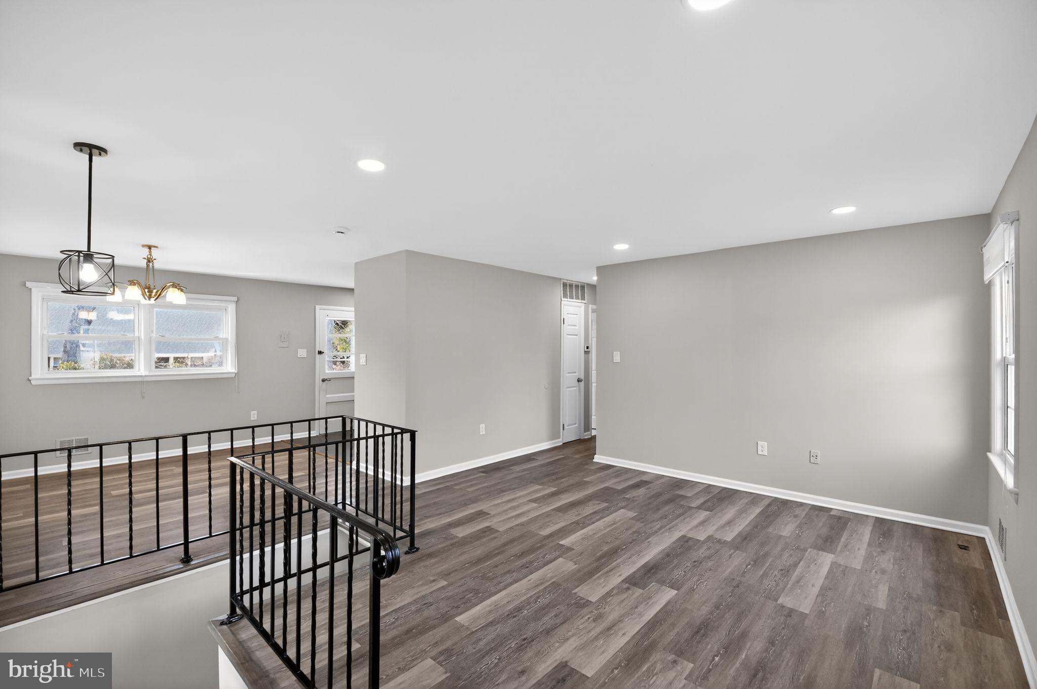 WOODLAWN TERRACE - Residential