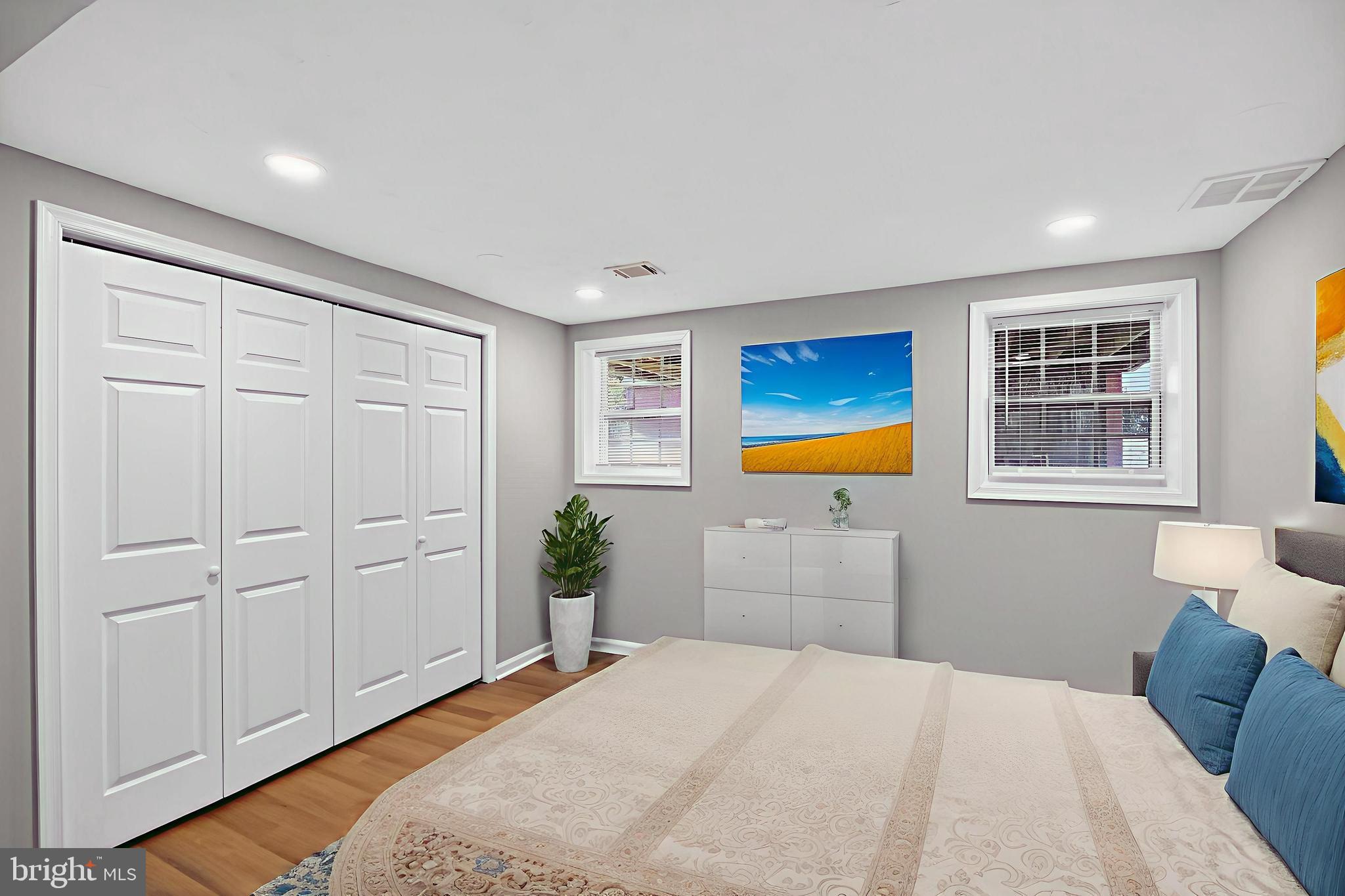 WOODLAWN TERRACE - Residential