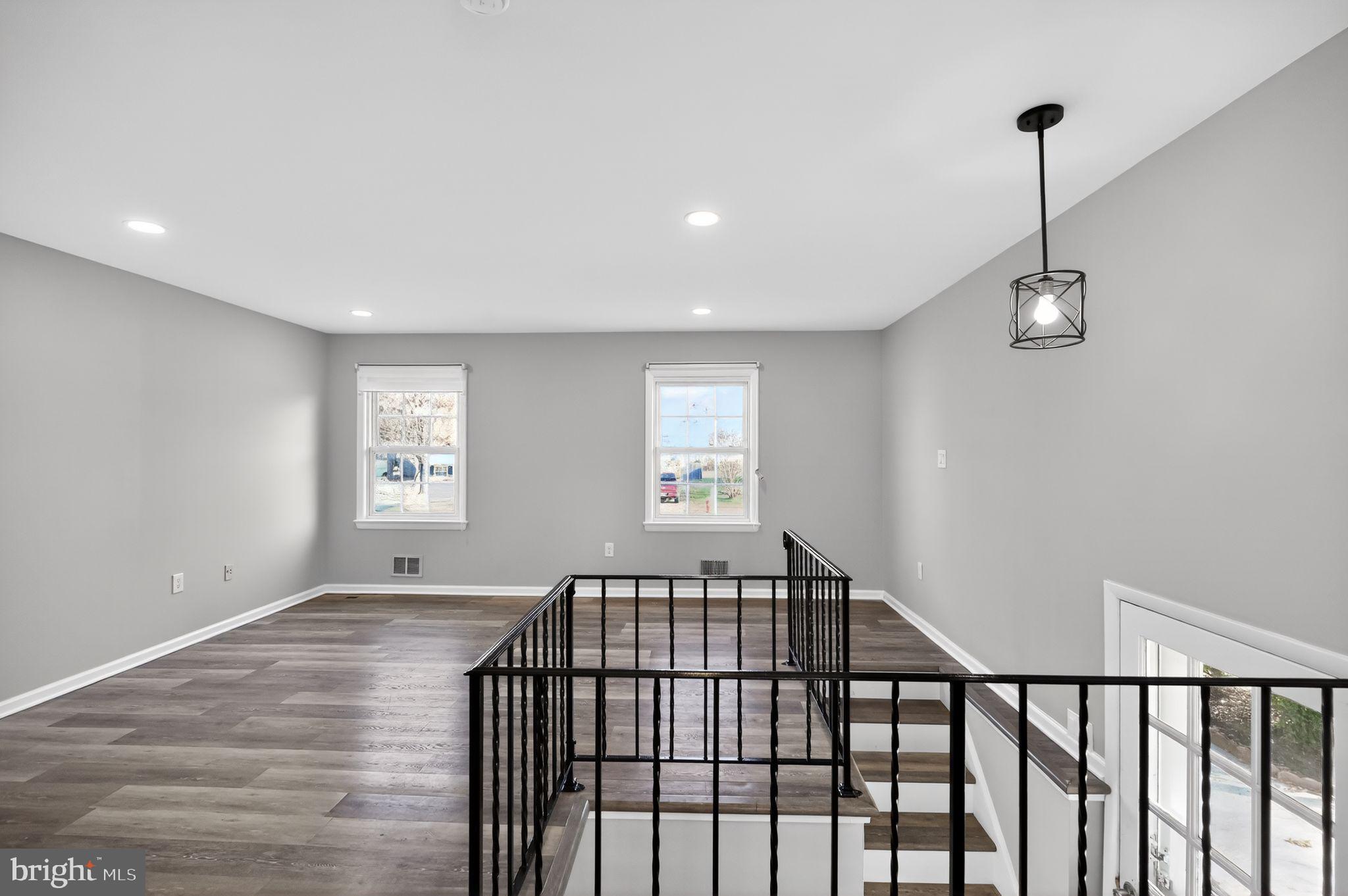 WOODLAWN TERRACE - Residential