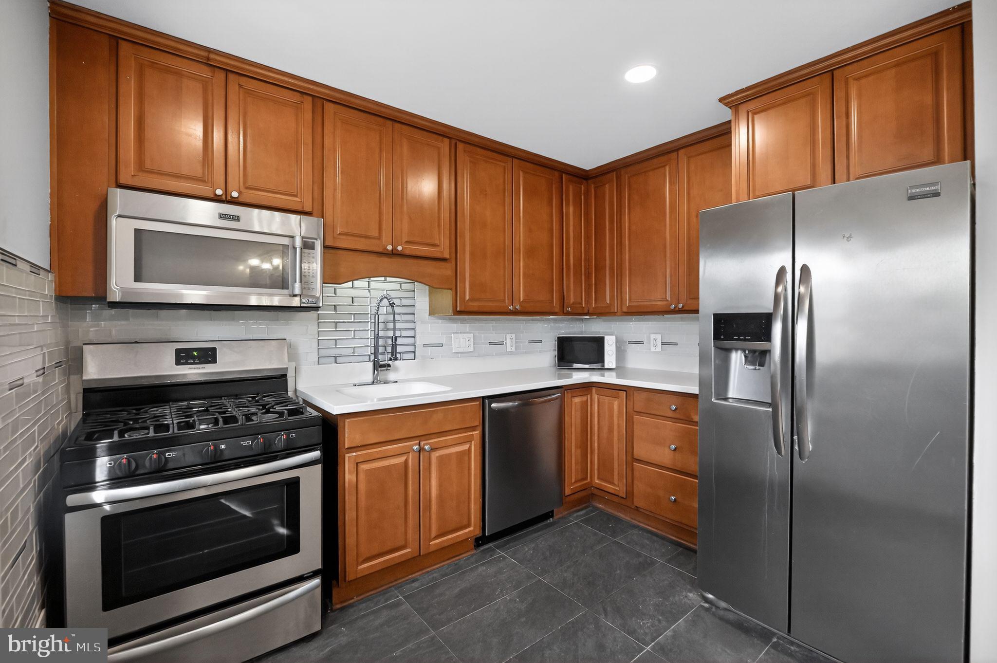 WOODLAWN TERRACE - Residential