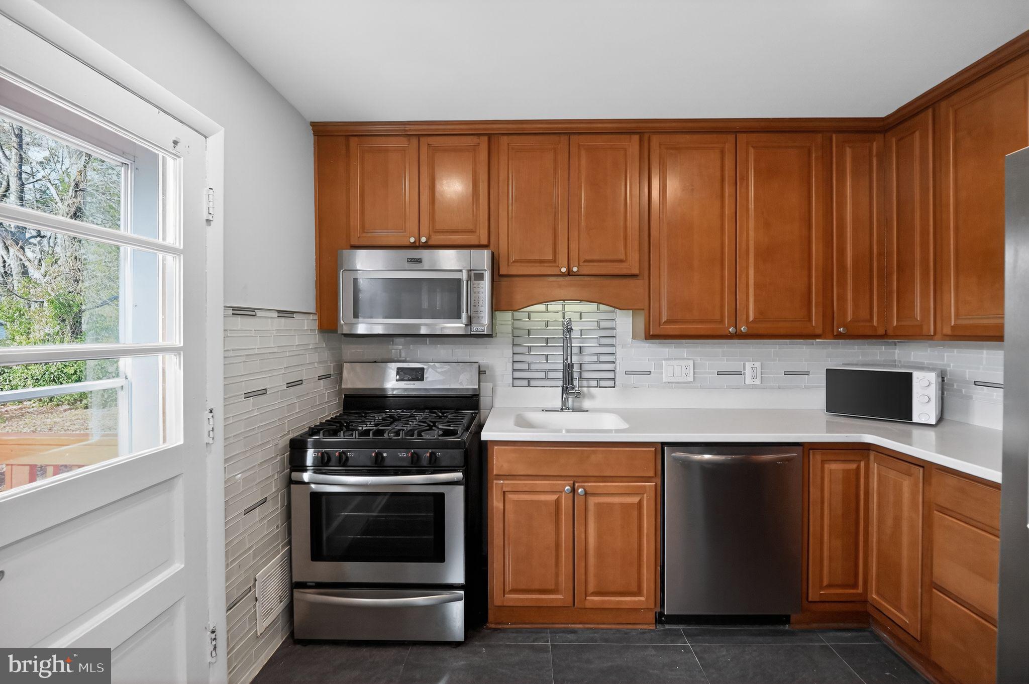 WOODLAWN TERRACE - Residential