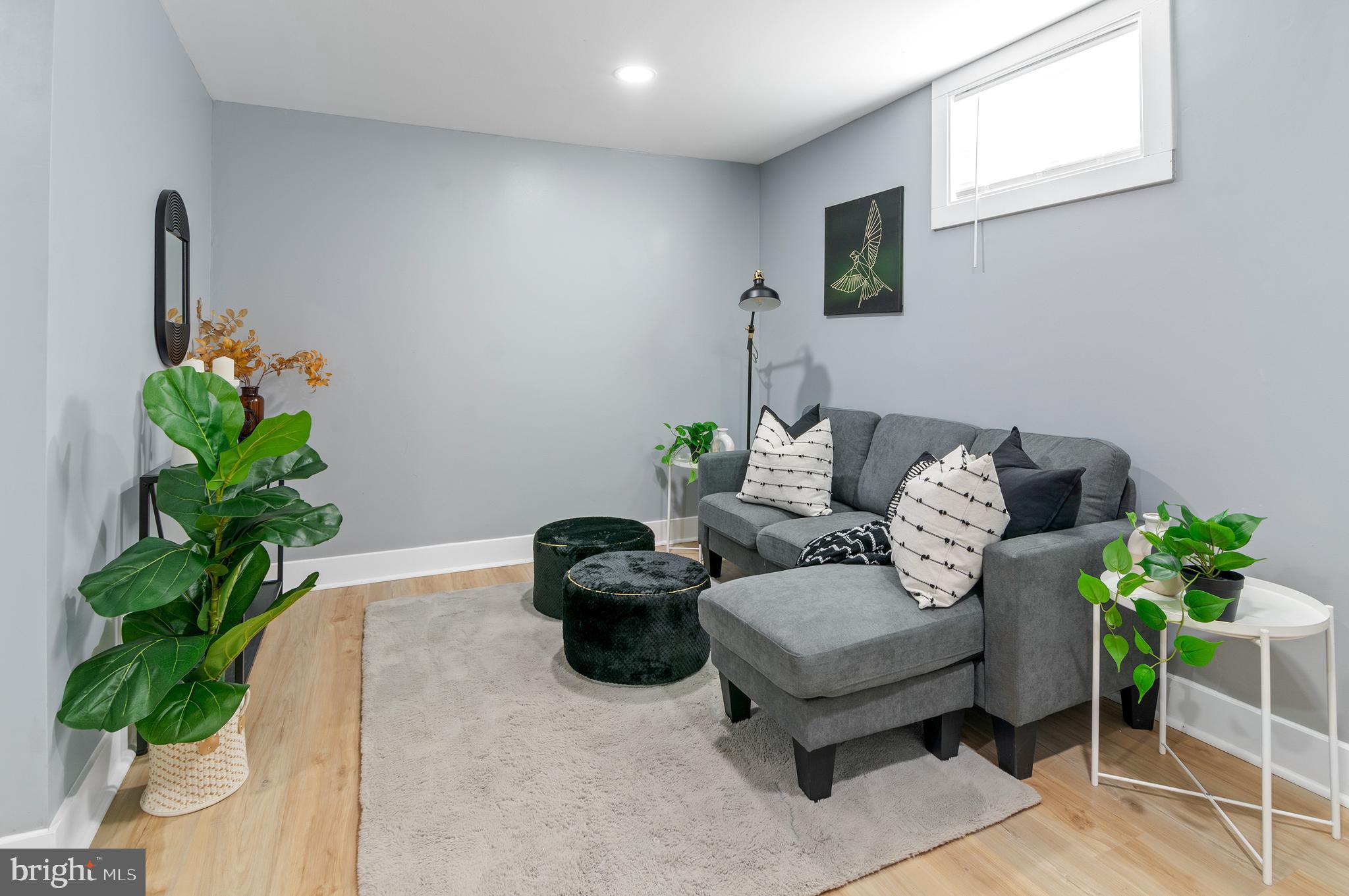 ROGNEL HEIGHTS - Residential