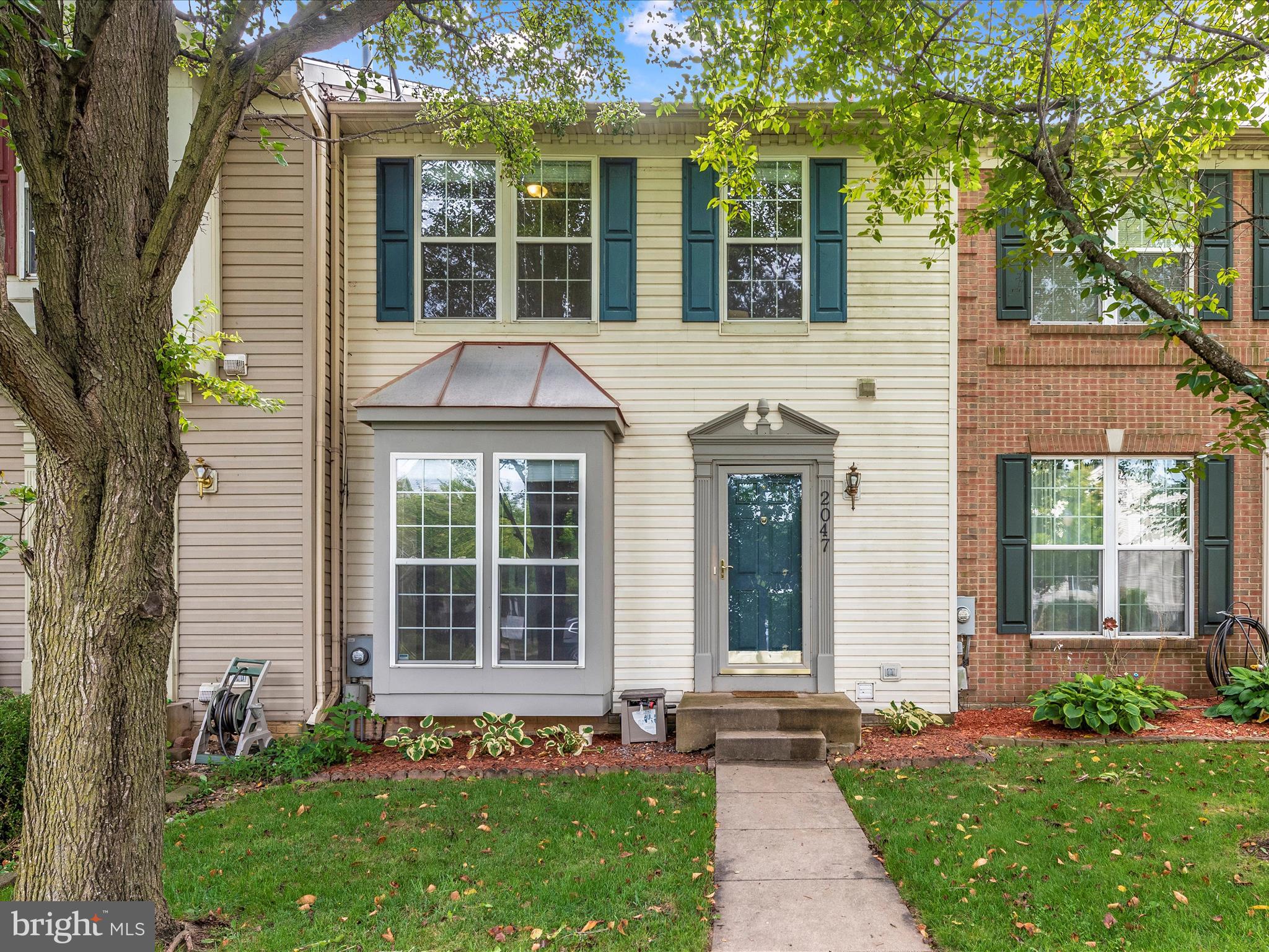 WILLOW BROOK - Residential