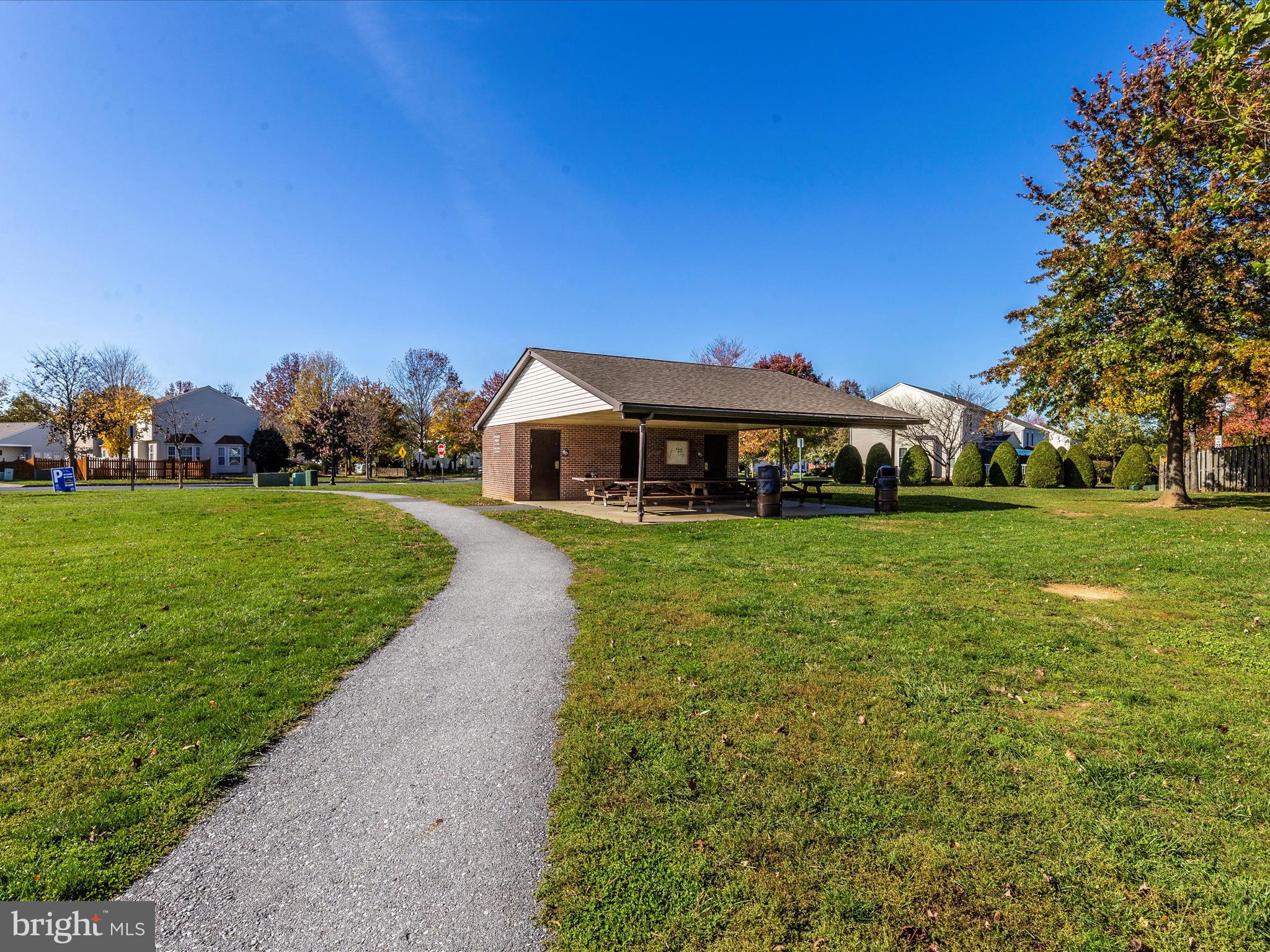 WILLOW BROOK - Residential