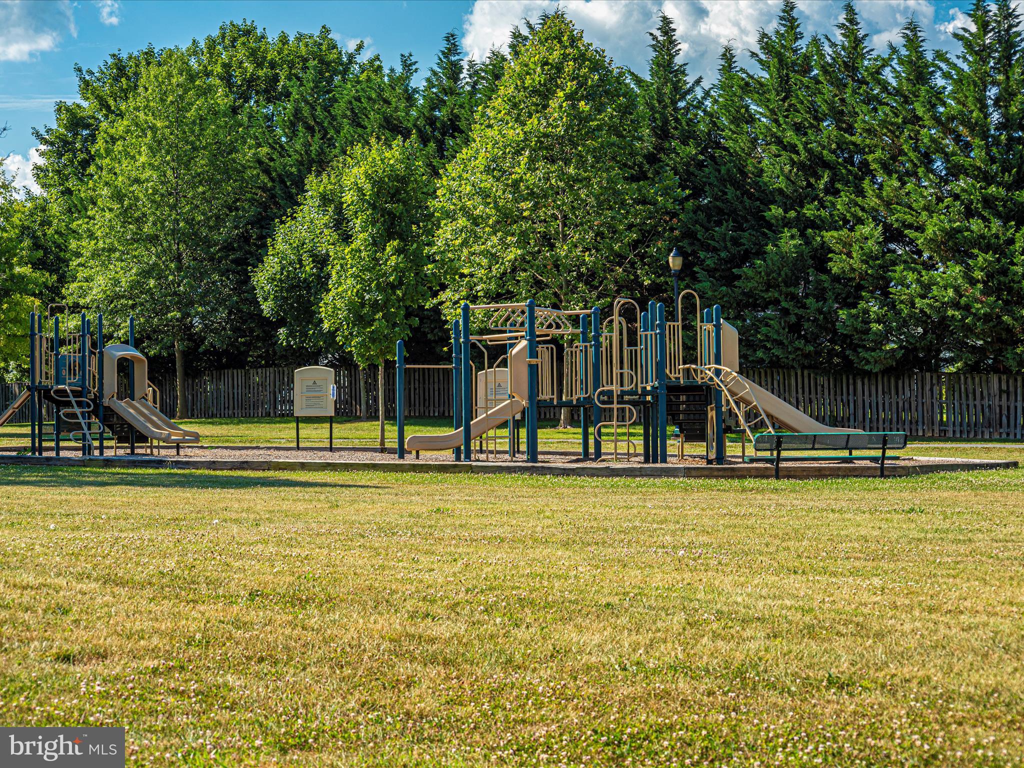 WILLOW BROOK - Residential