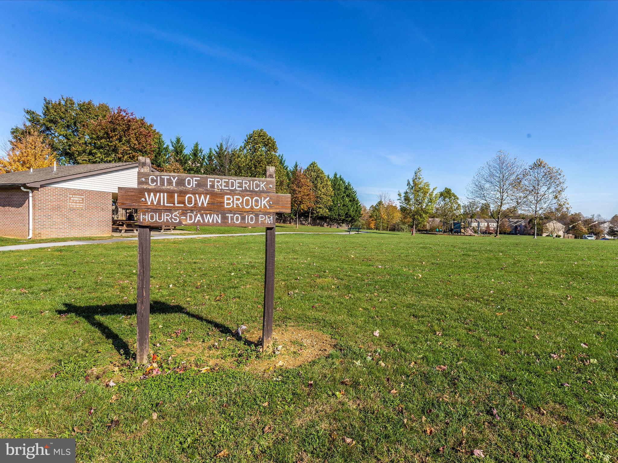 WILLOW BROOK - Residential