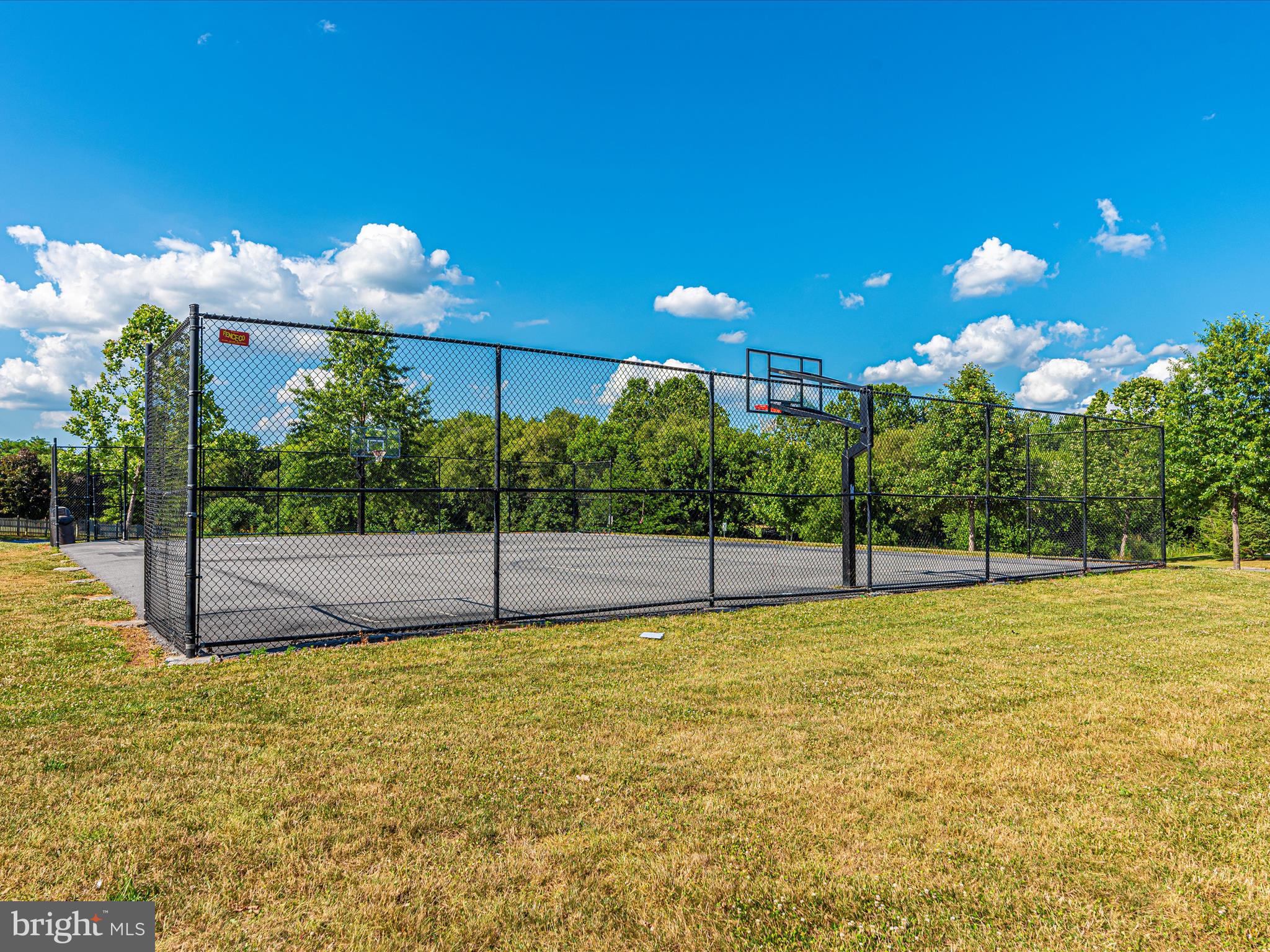 WILLOW BROOK - Residential