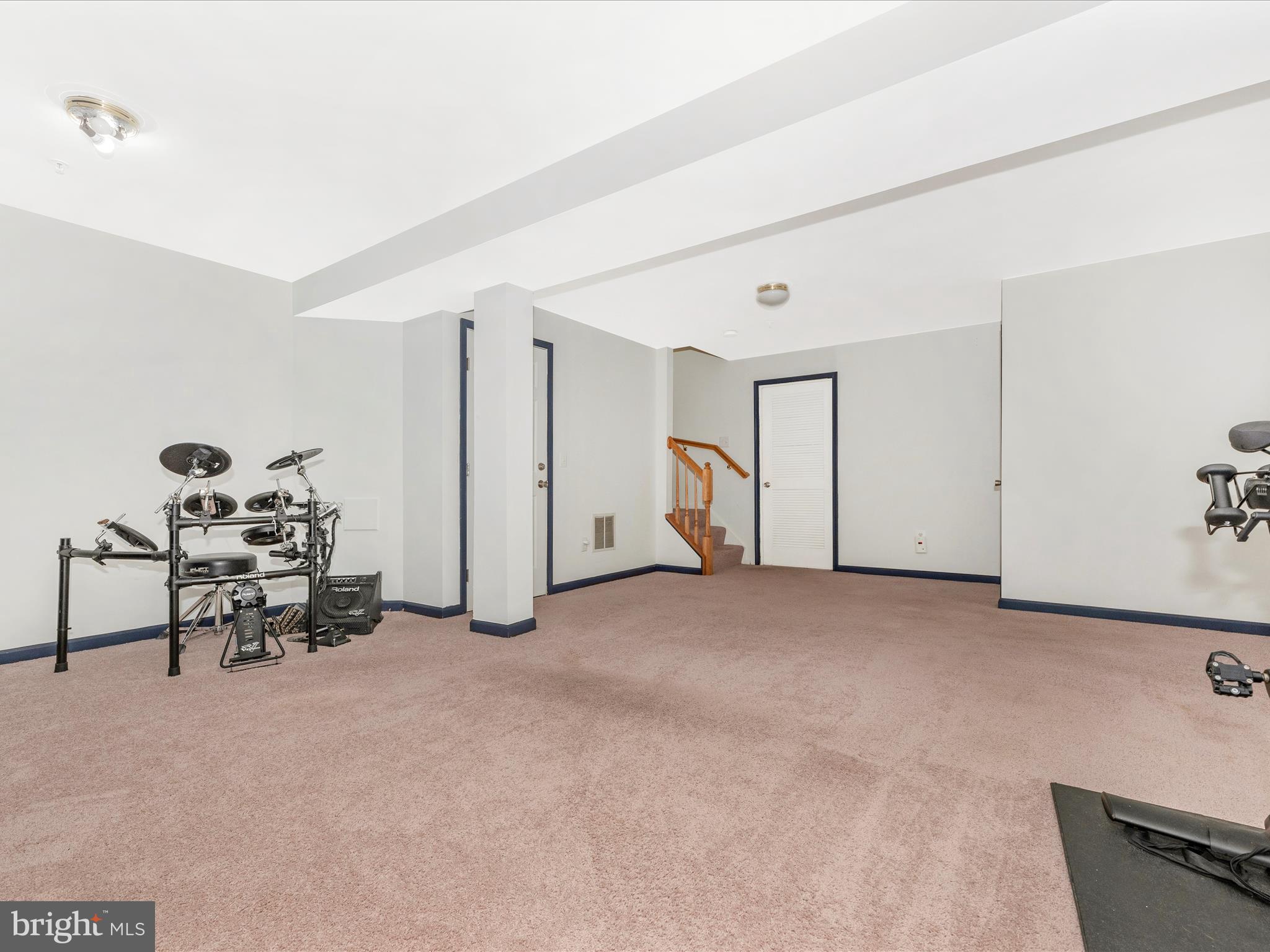 WILLOW BROOK - Residential