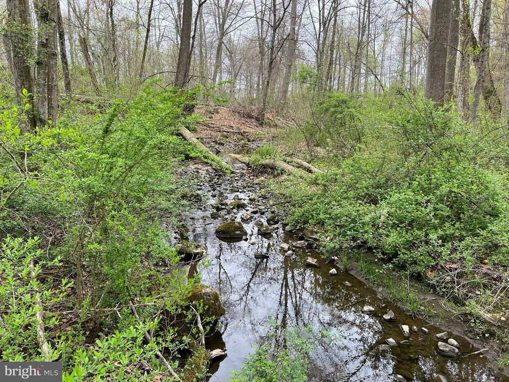 Photo of 1005 Trail Road N, ELIZABETHTOWN, PA 17022 (MLS # PALA2055366)