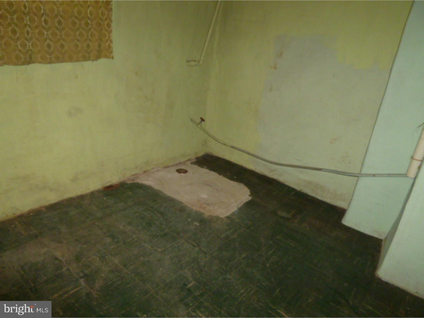 PHILADELPHIA (SOUTHWEST) - Residential